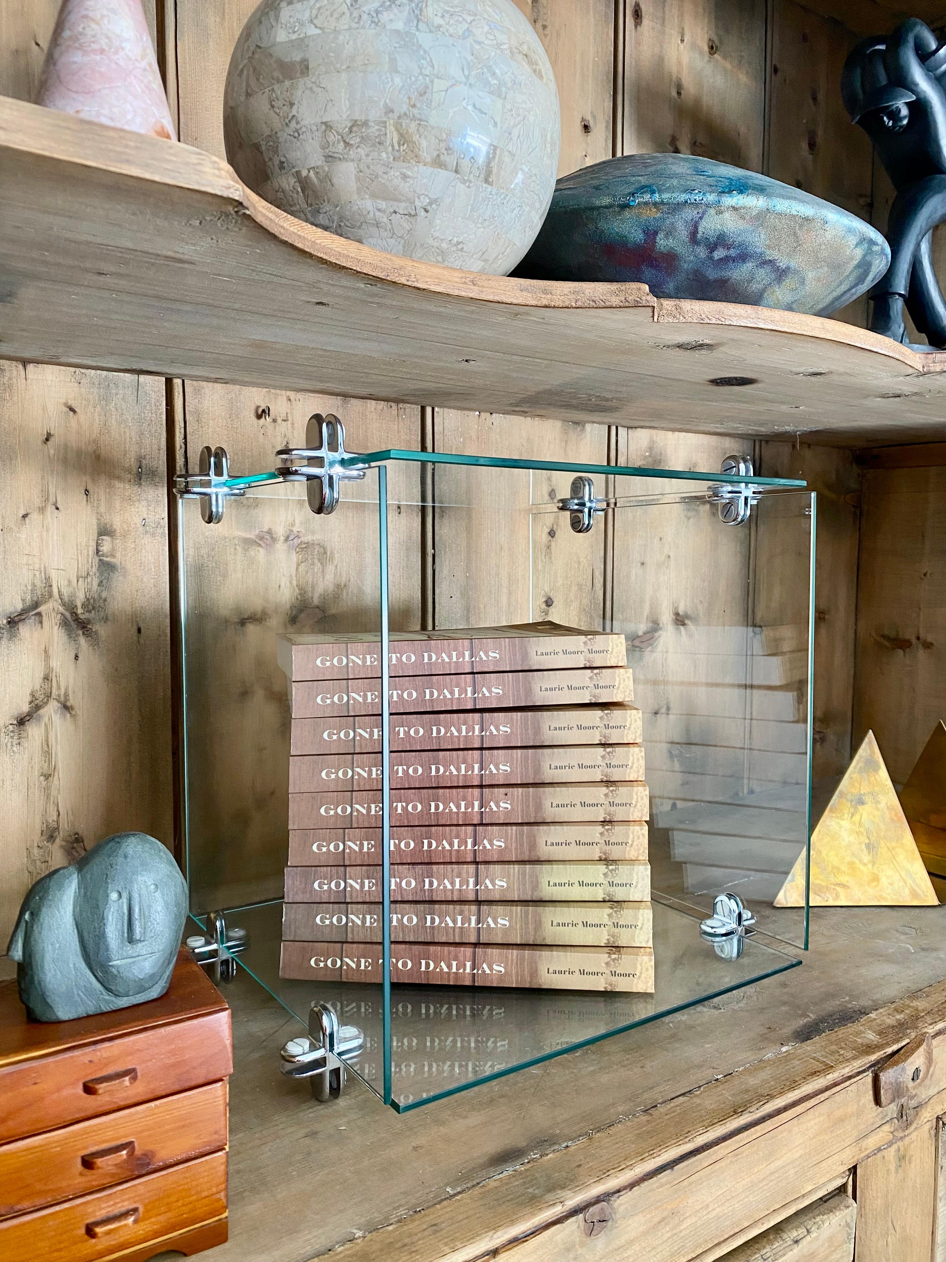 Minimalist Glass + Chrome Display Cube For Sale 5