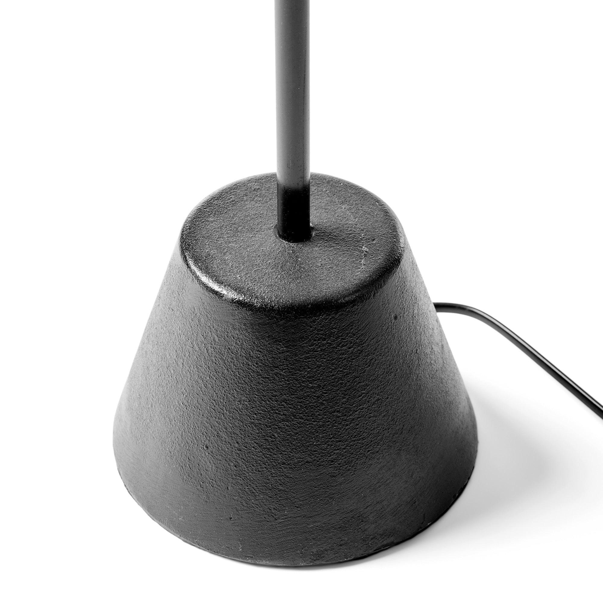 Minimalistische Kugellampe (Metall) im Angebot