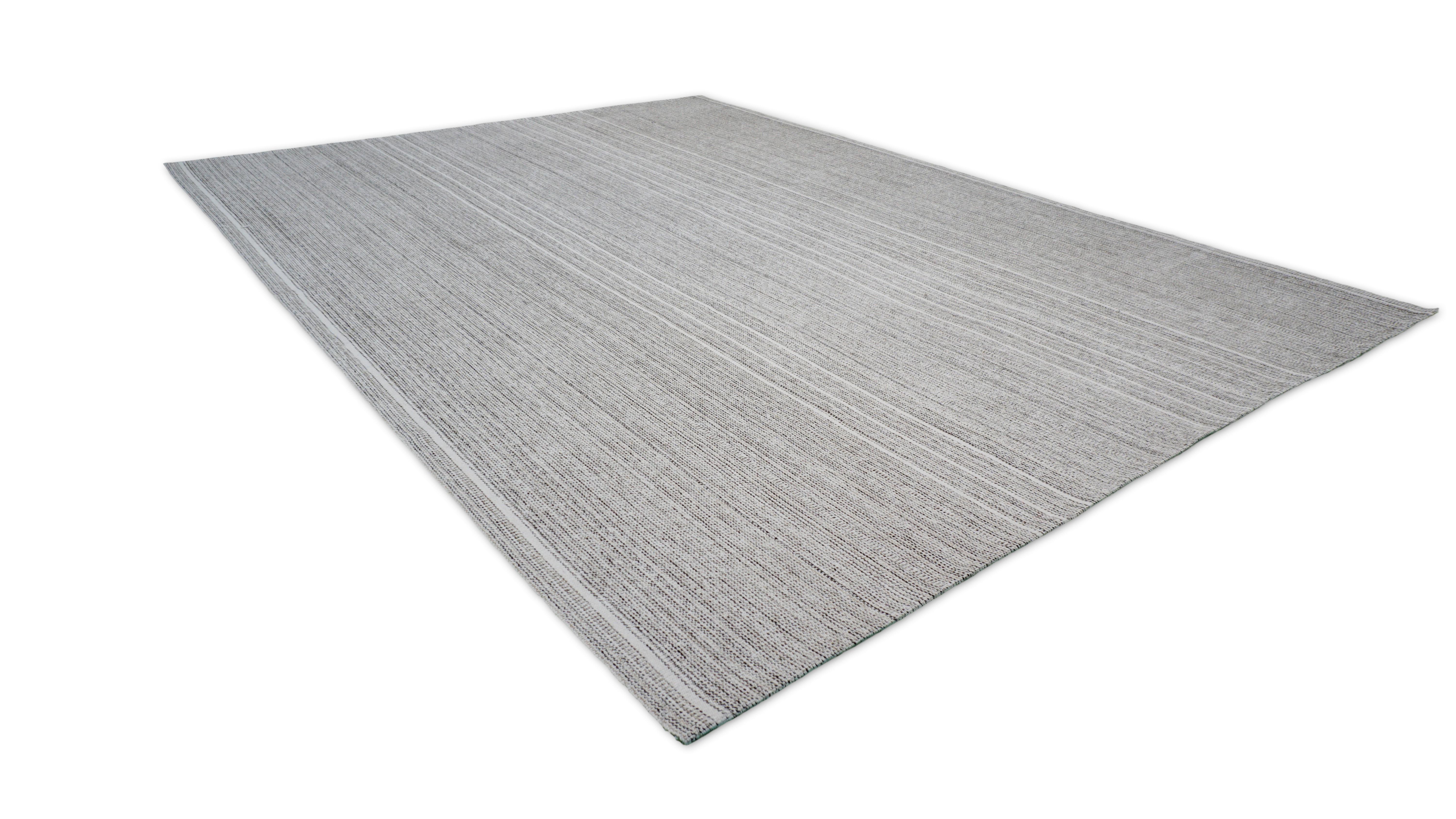 Minimalist Gray and Ivory Striated Wool Kilim 9'x12'2'' Circa 2020 For Sale 1