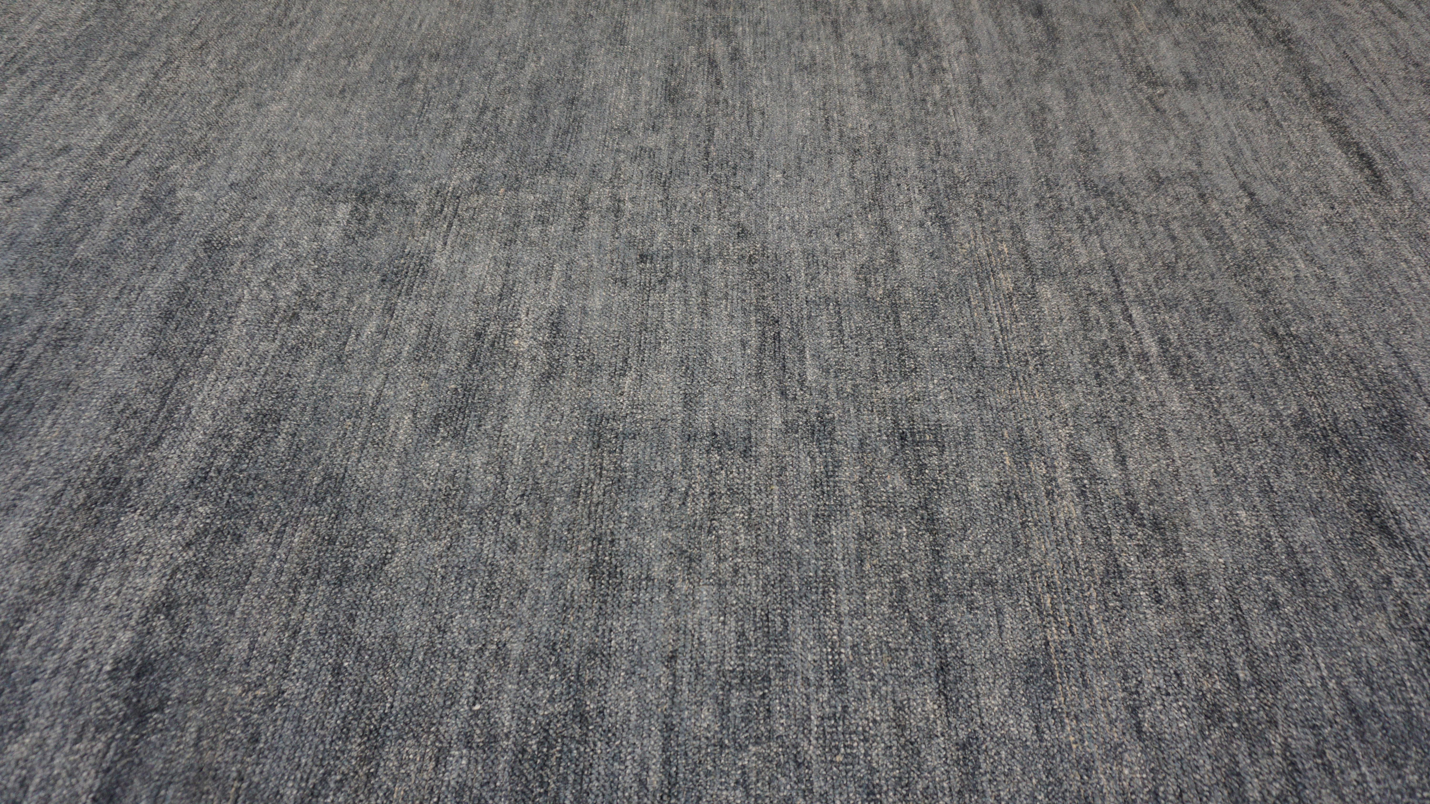 Minimalist Gray Blue Textured Hand-Knotted Wool Blend Rug 8'6''x11'6'' For Sale 3