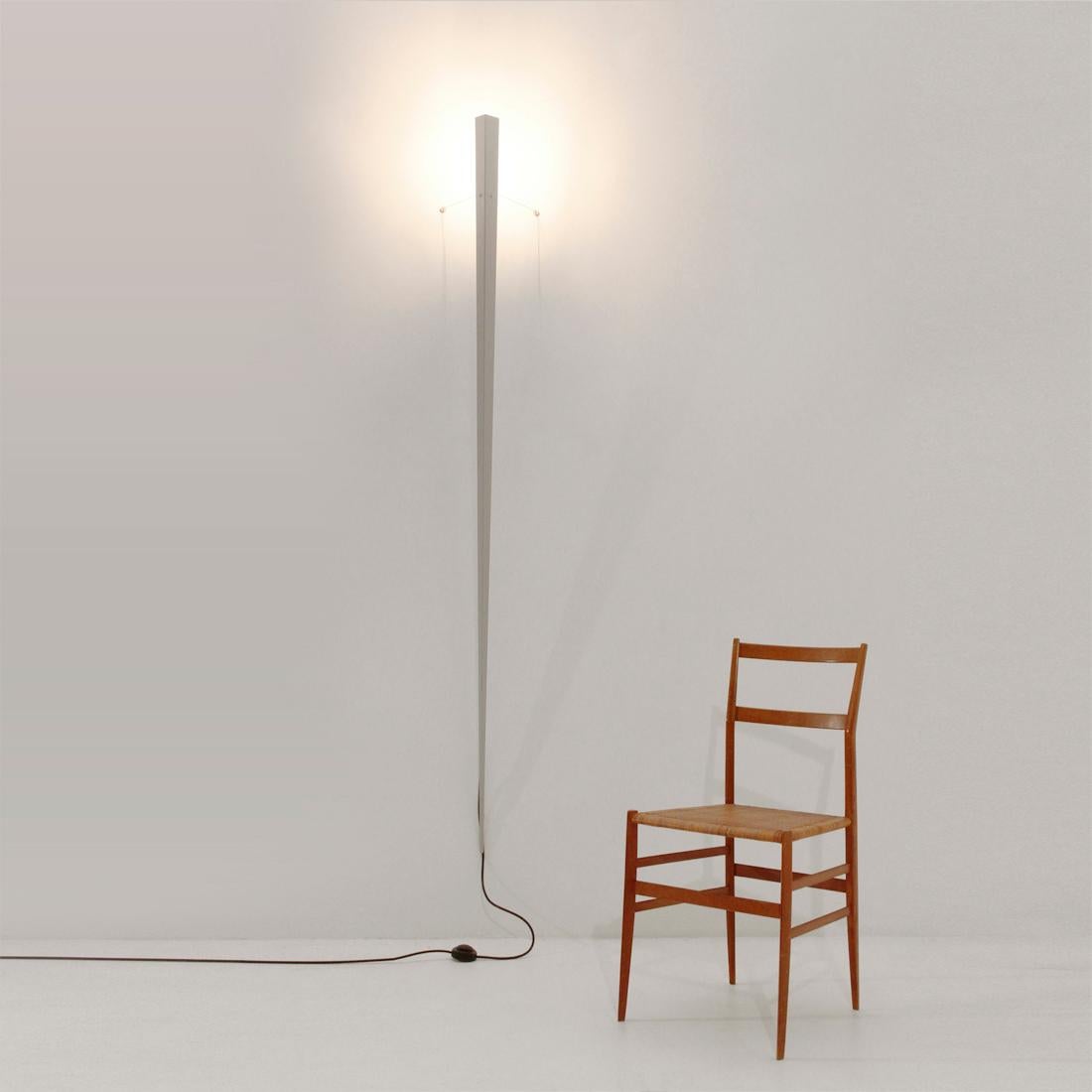 Minimalist gray ‘Torchere’ floor lamp by Gilles Derain for Lumen , 1980s For Sale 4
