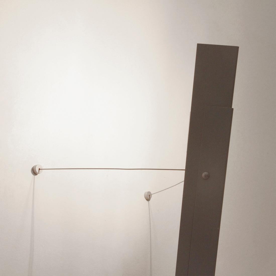 Minimalist gray ‘Torchere’ floor lamp by Gilles Derain for Lumen , 1980s In Good Condition For Sale In Savona, IT
