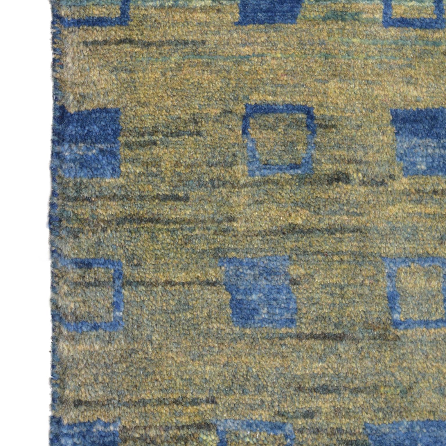 Minimalist Green and Indigo Persian Kashkooli Wool Carpet In New Condition In New York, NY