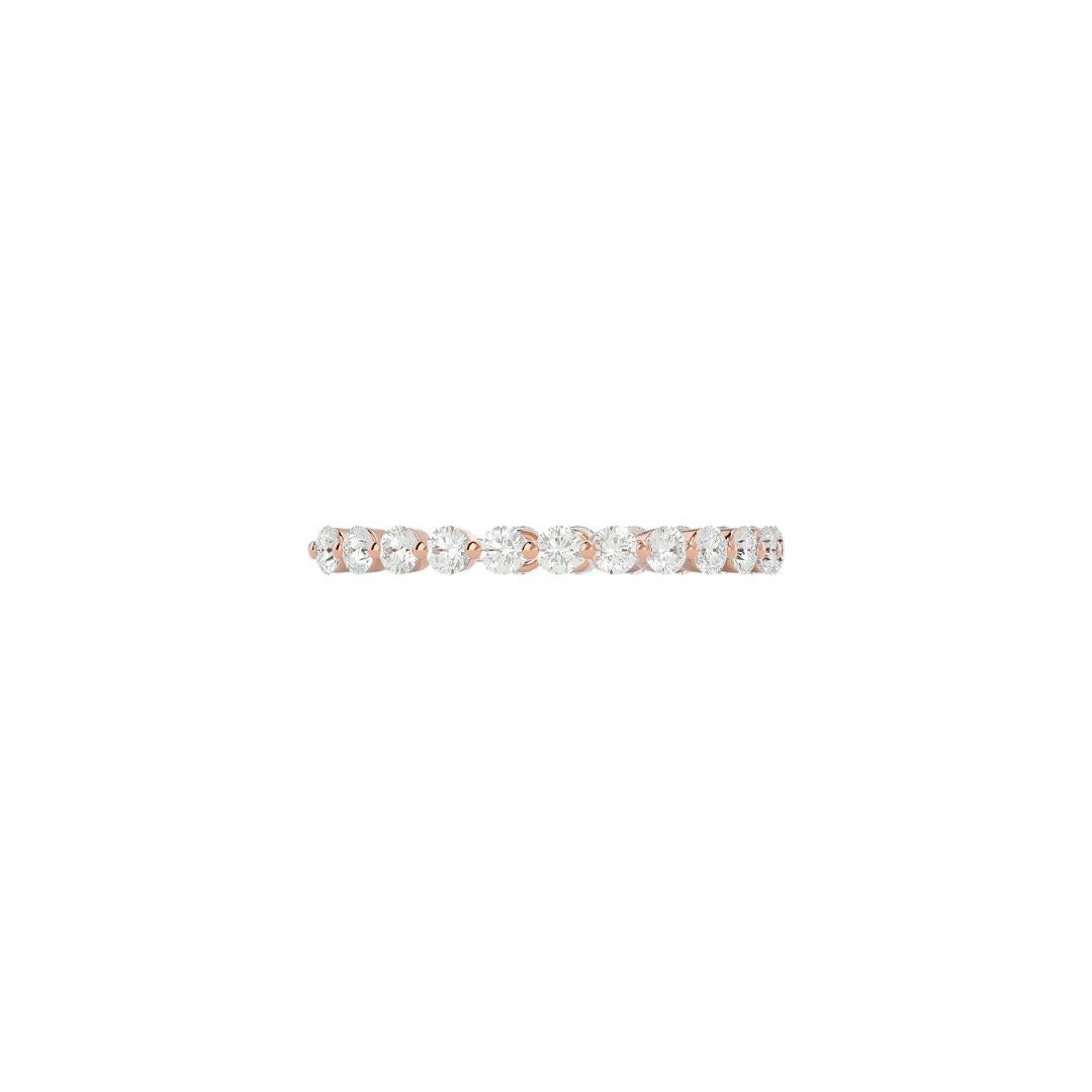Minimalist Half Eternity Wedding Ring in 18 Karat Gold In New Condition For Sale In บางรัก, TH