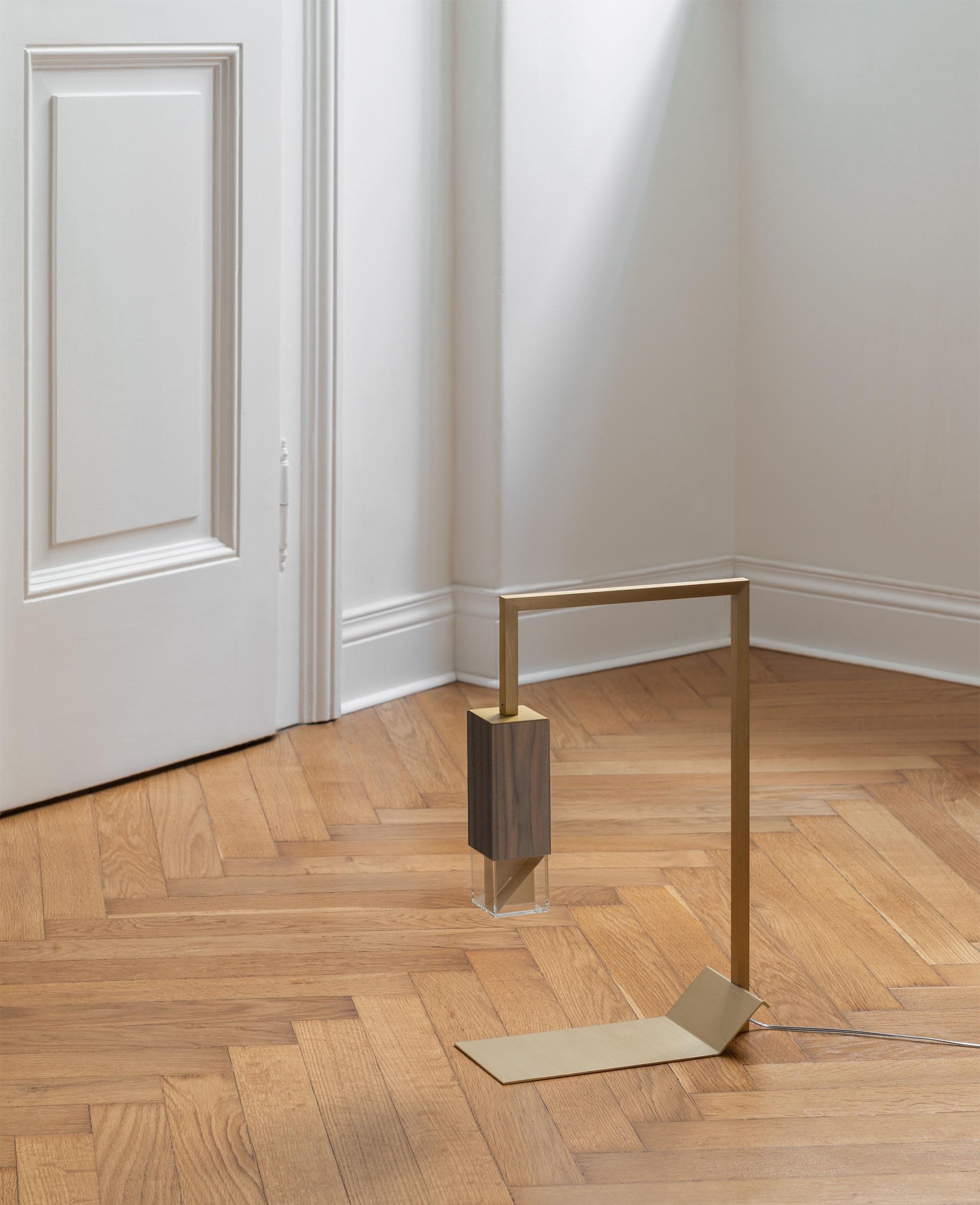 Modern Minimalist Handmade Walnut Wood Table Lamp by Formaminima For Sale 3