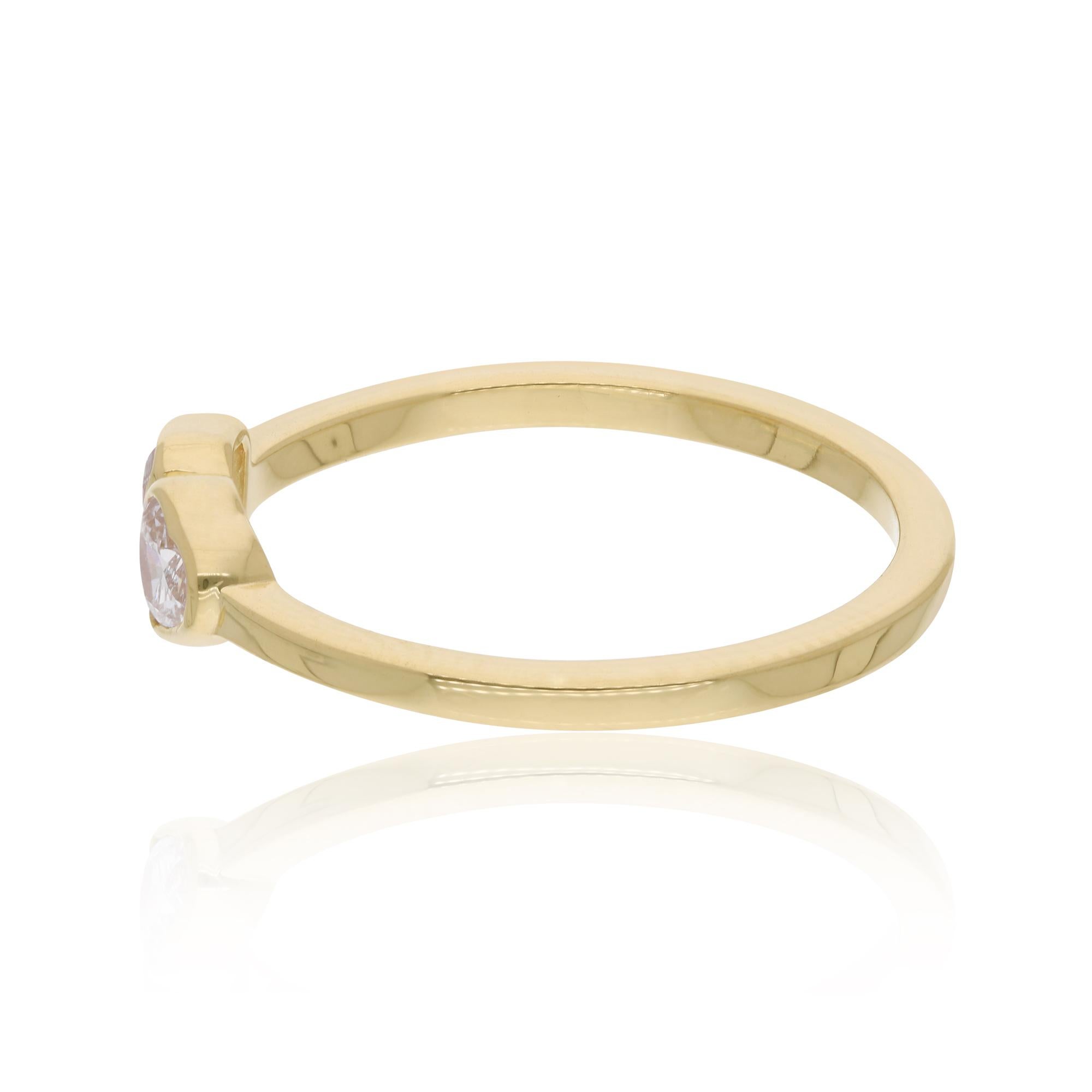 Im Angebot: Minimalistisches Herz und Diamantring mit Smaragdschliff 14 Karat Gelbgold Feiner Schmuck () 6