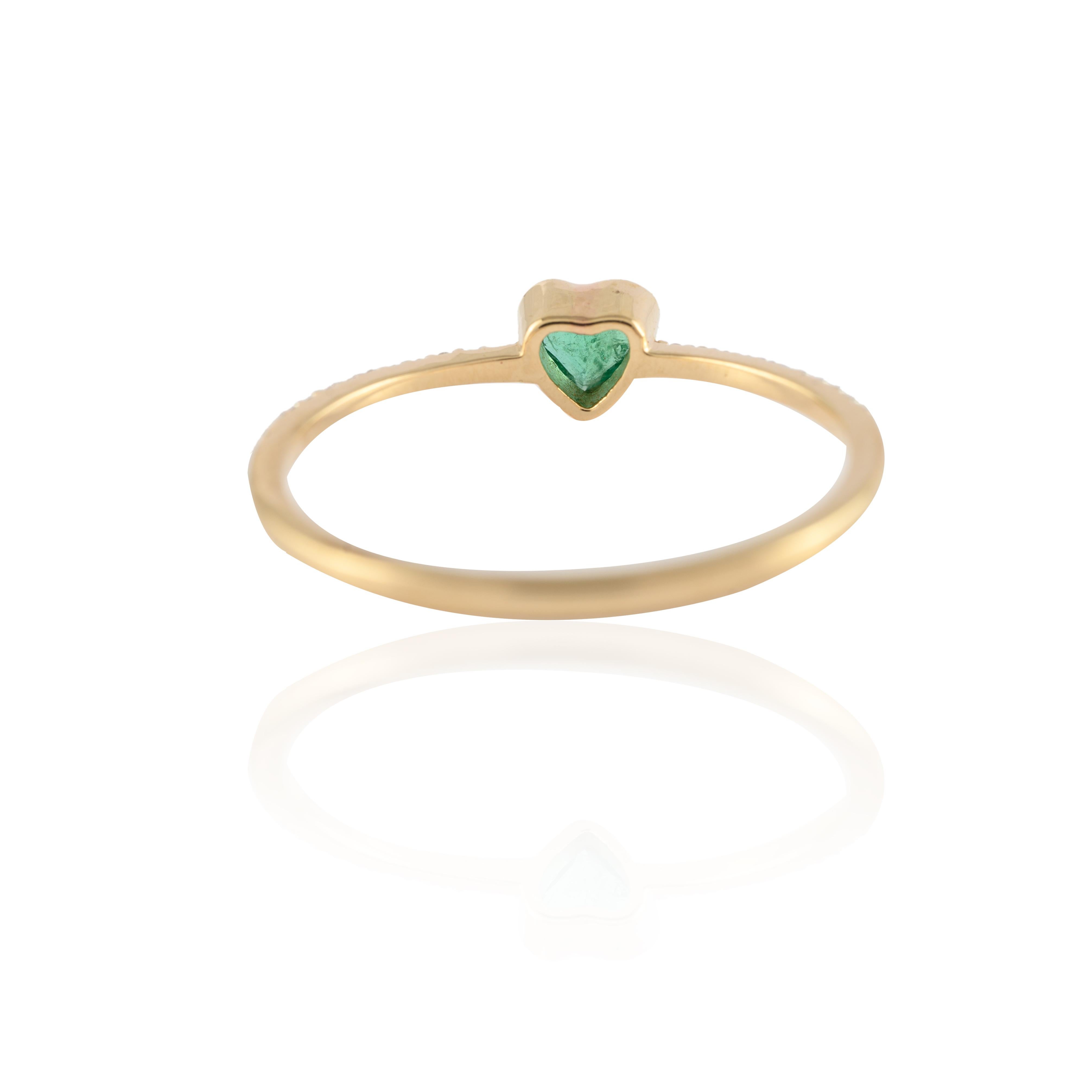 For Sale:  Minimalist Heart Cut Emerald Ring Set in 14k Solid Yellow Gold with Diamonds 4
