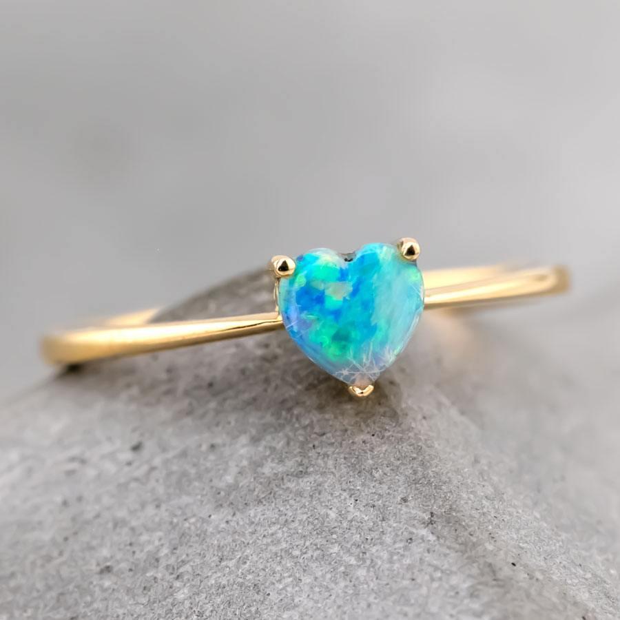 Brilliant Cut Minimalist Heart Shaped Solid Opal Engagement Ring 14K Yellow Gold For Sale