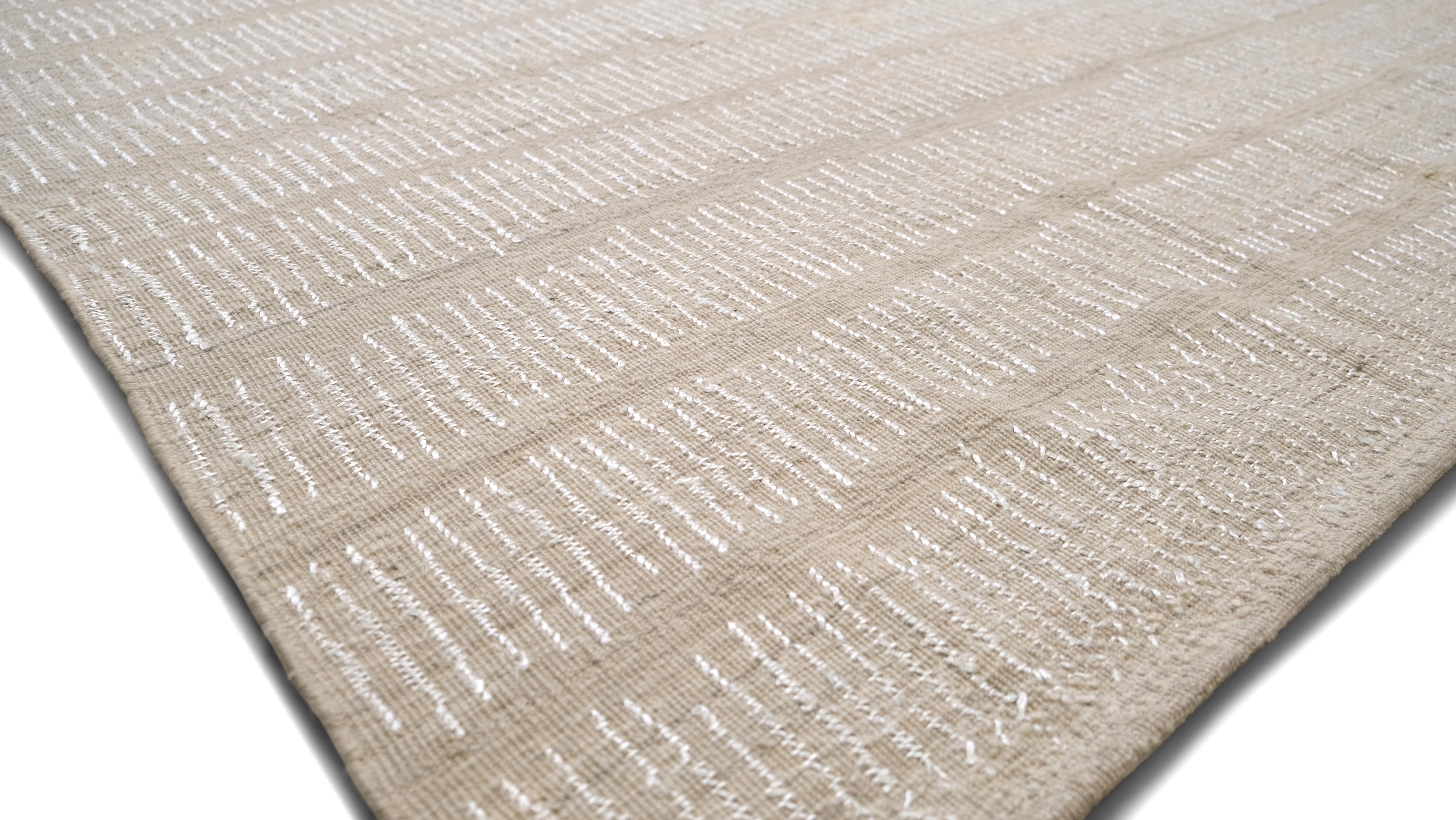 Minimalistischer horizontaler Streifen mit subtilen Textur-Teppich aus Wollmischung 14'4''x19'5'' (Skandinavische Moderne) im Angebot