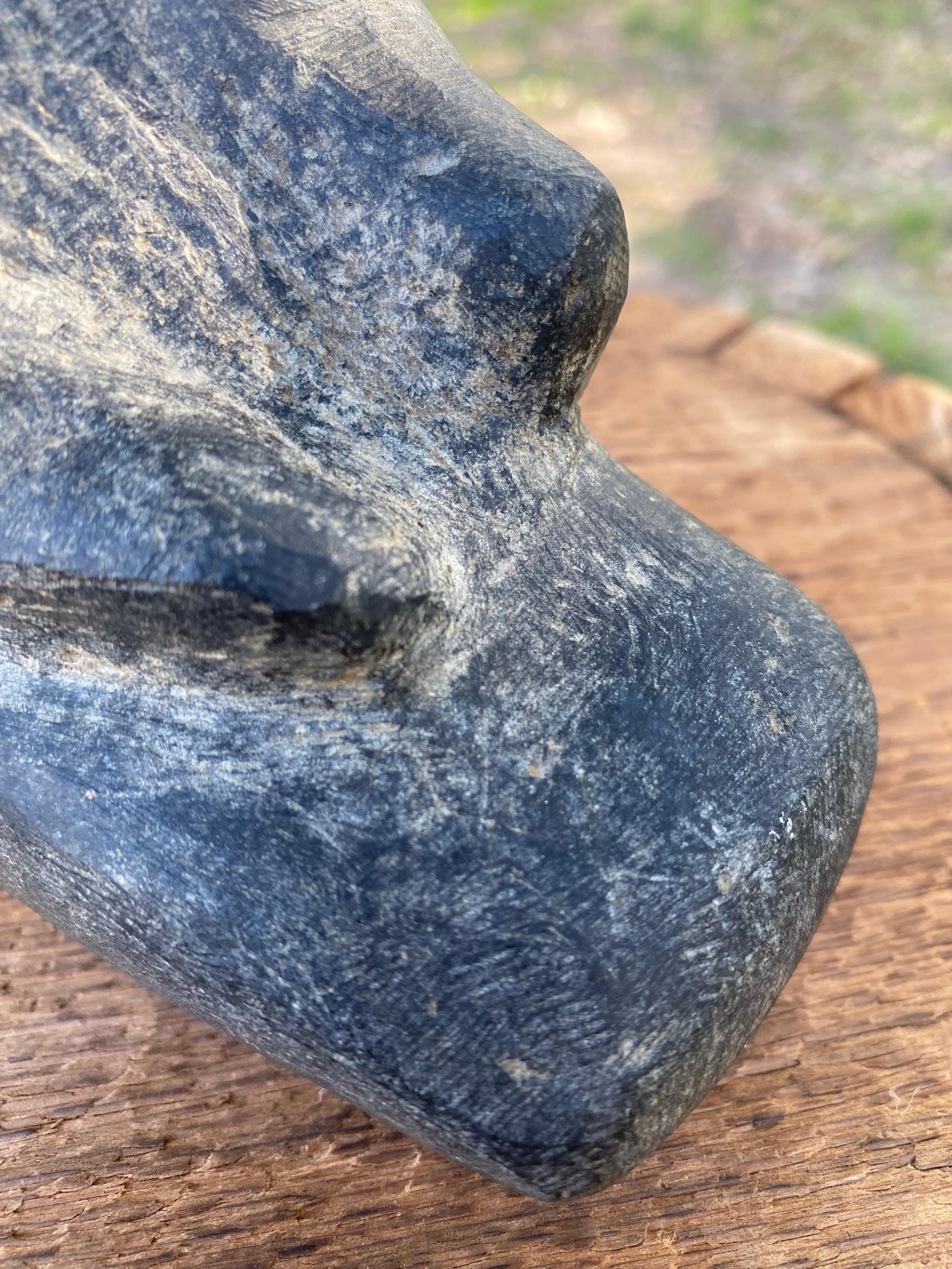 Minimalist Inuit Sculpture Attributed to Marc Aliskaswa For Sale 4