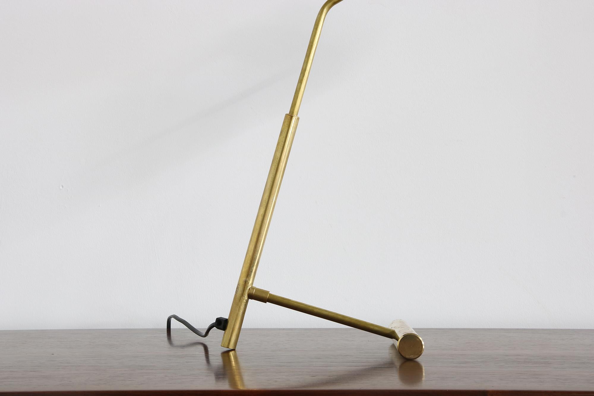 Contemporary Minimalist Italian Adjustable Table Lamp, Brass, Stilnovo Style, Modern For Sale
