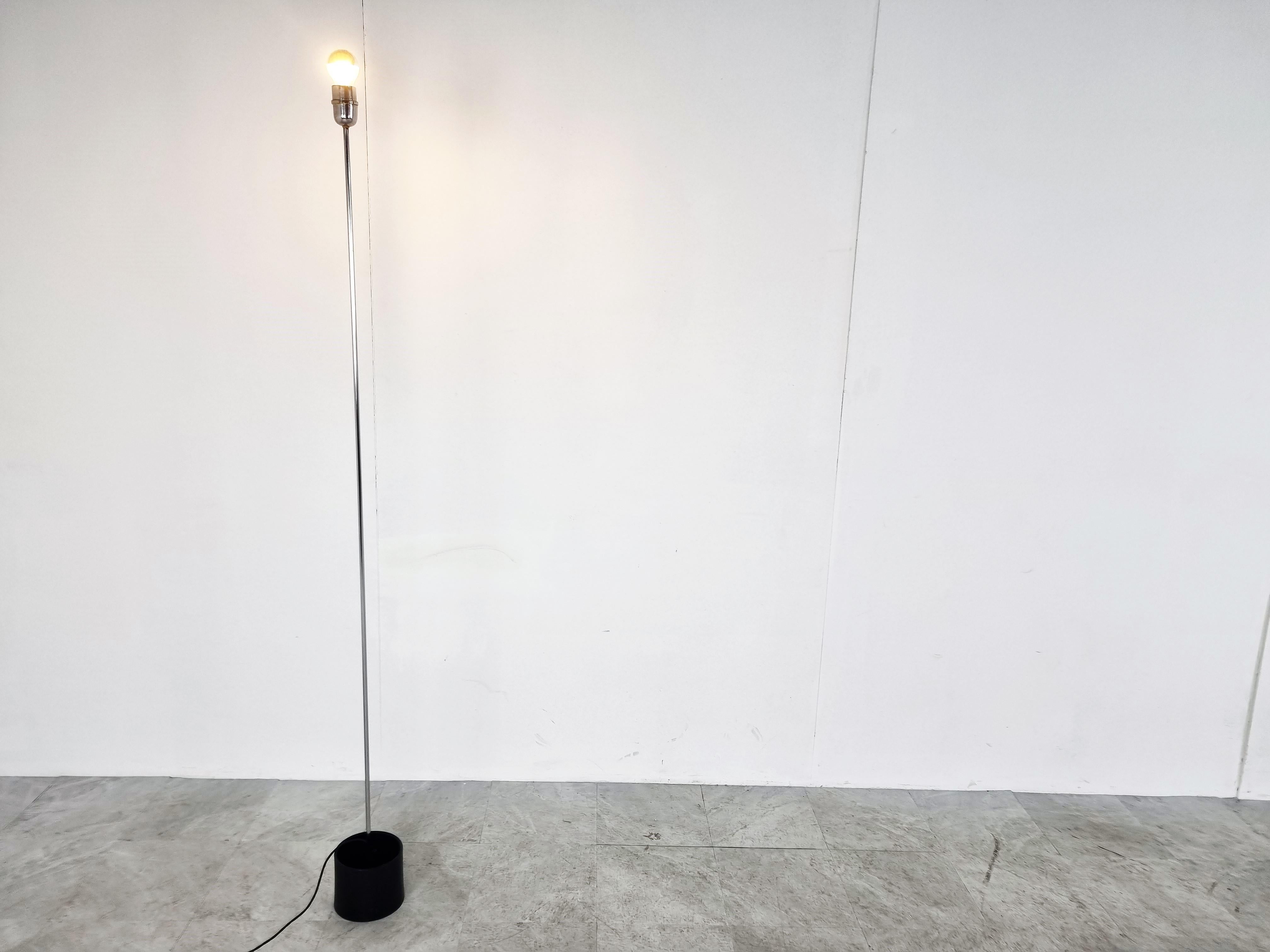 Minimaliste Lampadaire italien minimaliste, années 1970 en vente