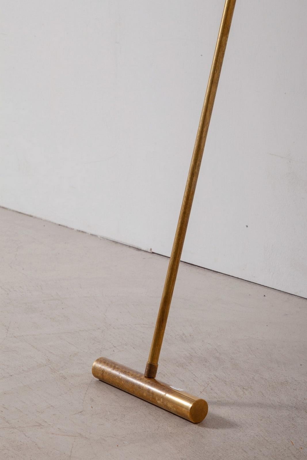 Metal Minimalist Italian Mid-Century Style Wall Leaning Floor Lamp Adjustable Shades For Sale
