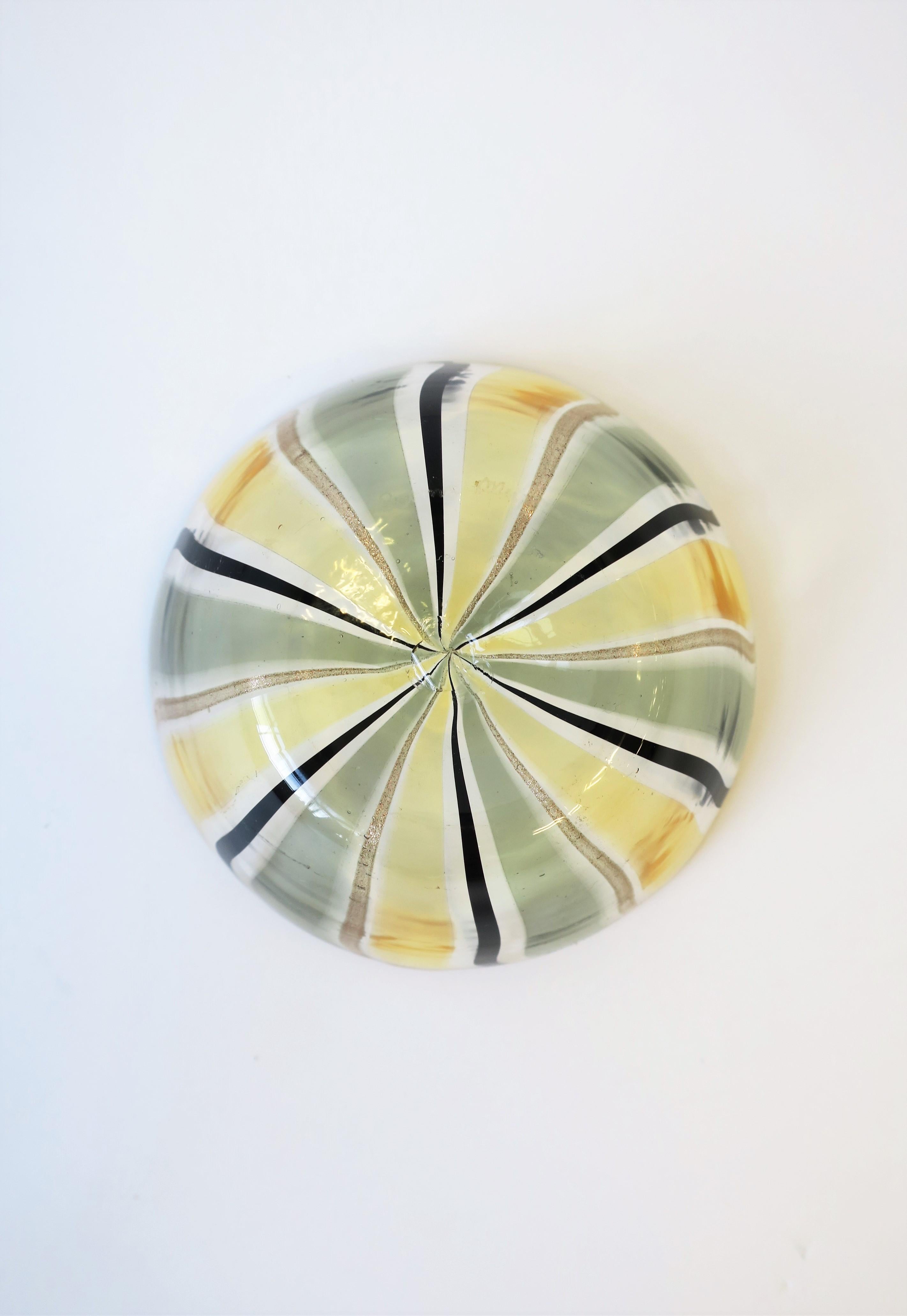 Italian Murano Art Glass Bowl Minimalist, Signed For Sale 7