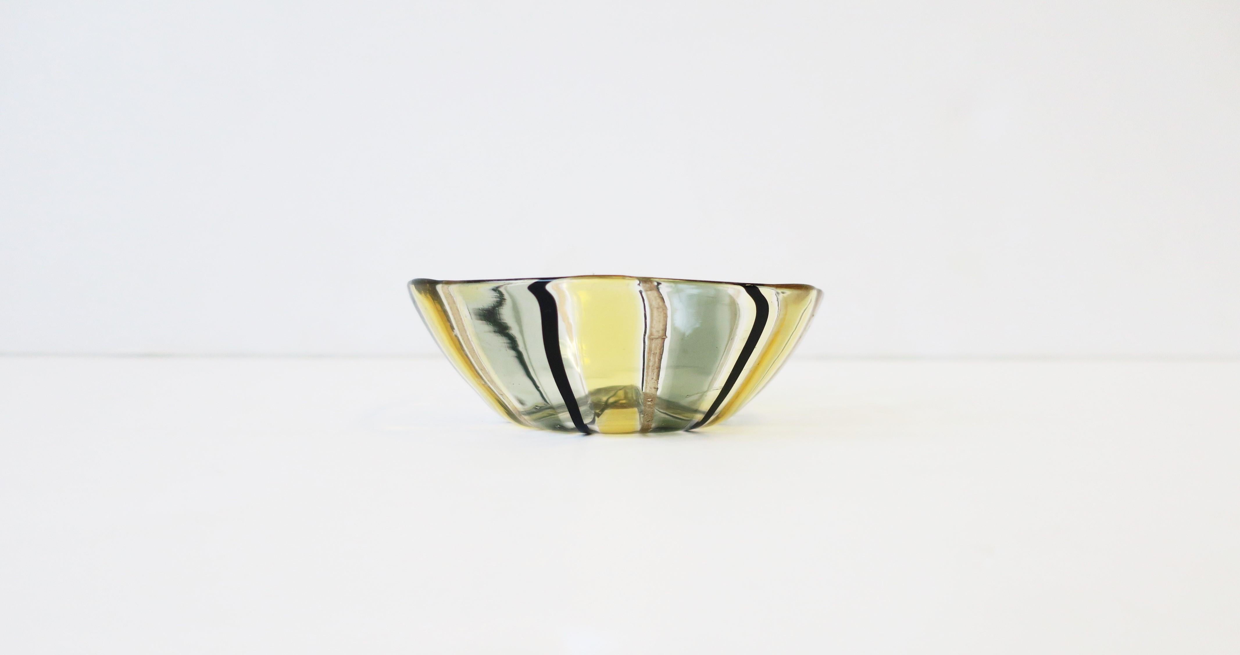 Italian Murano Black and Gold Art Glass Bowl Minimalist Style, Signed For Sale 1