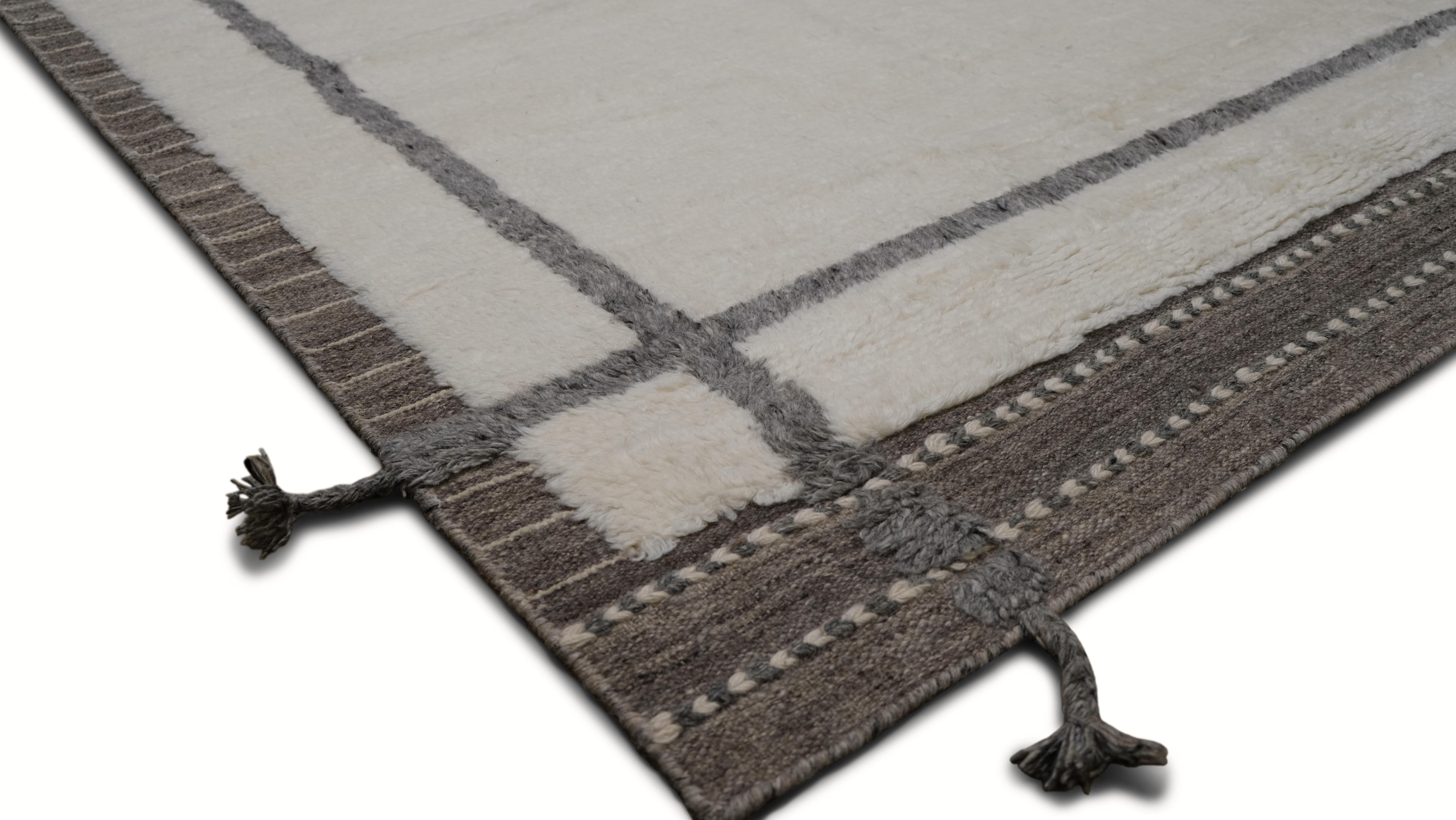 Scandinave moderne Tapis minimaliste en laine avec cadre ivoire et taupe 9'3''x12' en vente