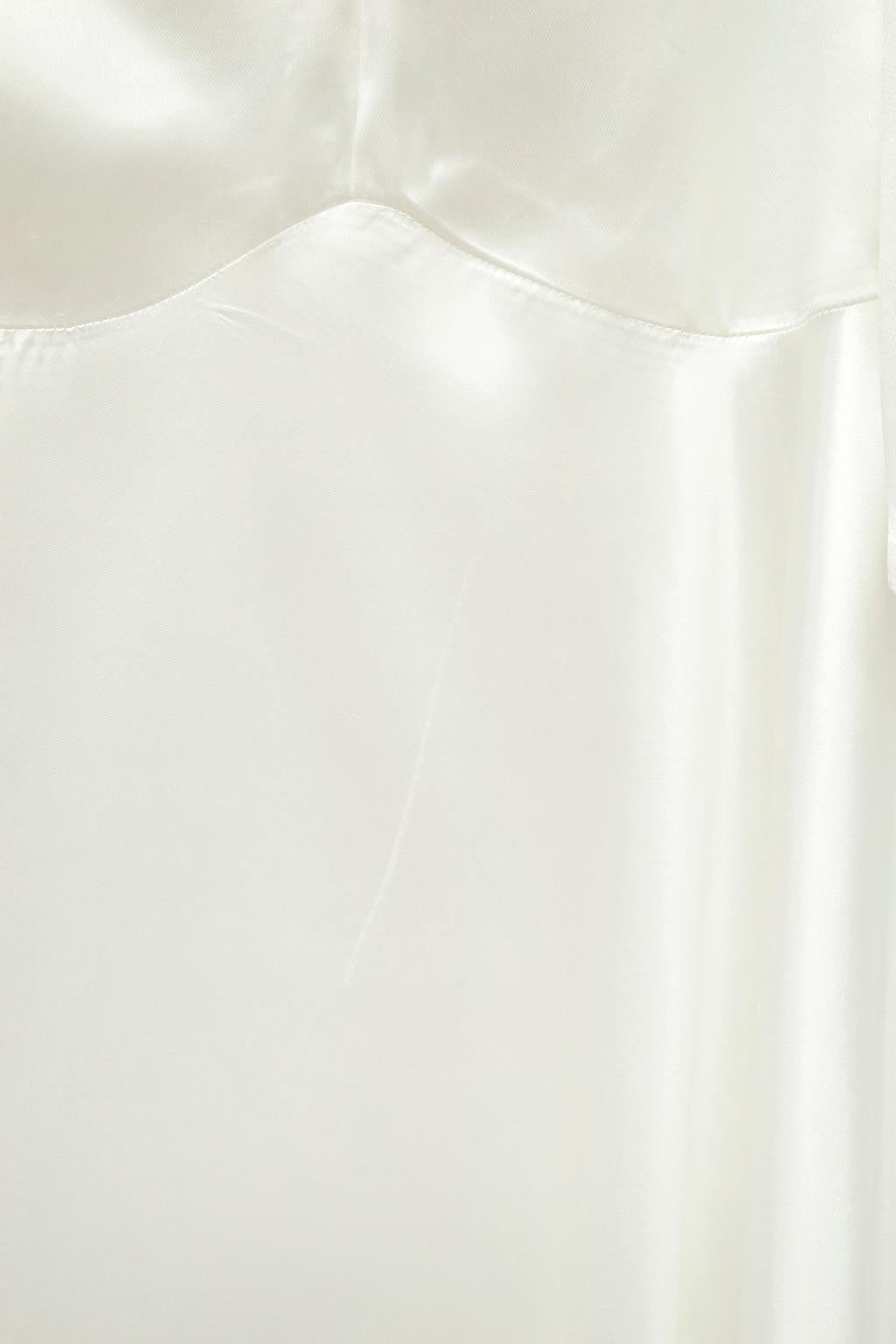 Minimalistisches Elfenbeinfarbenes Lacksatin-Knöchellanges Hochzeitskleid mit Herz - M, 1940er Jahre im Angebot 4