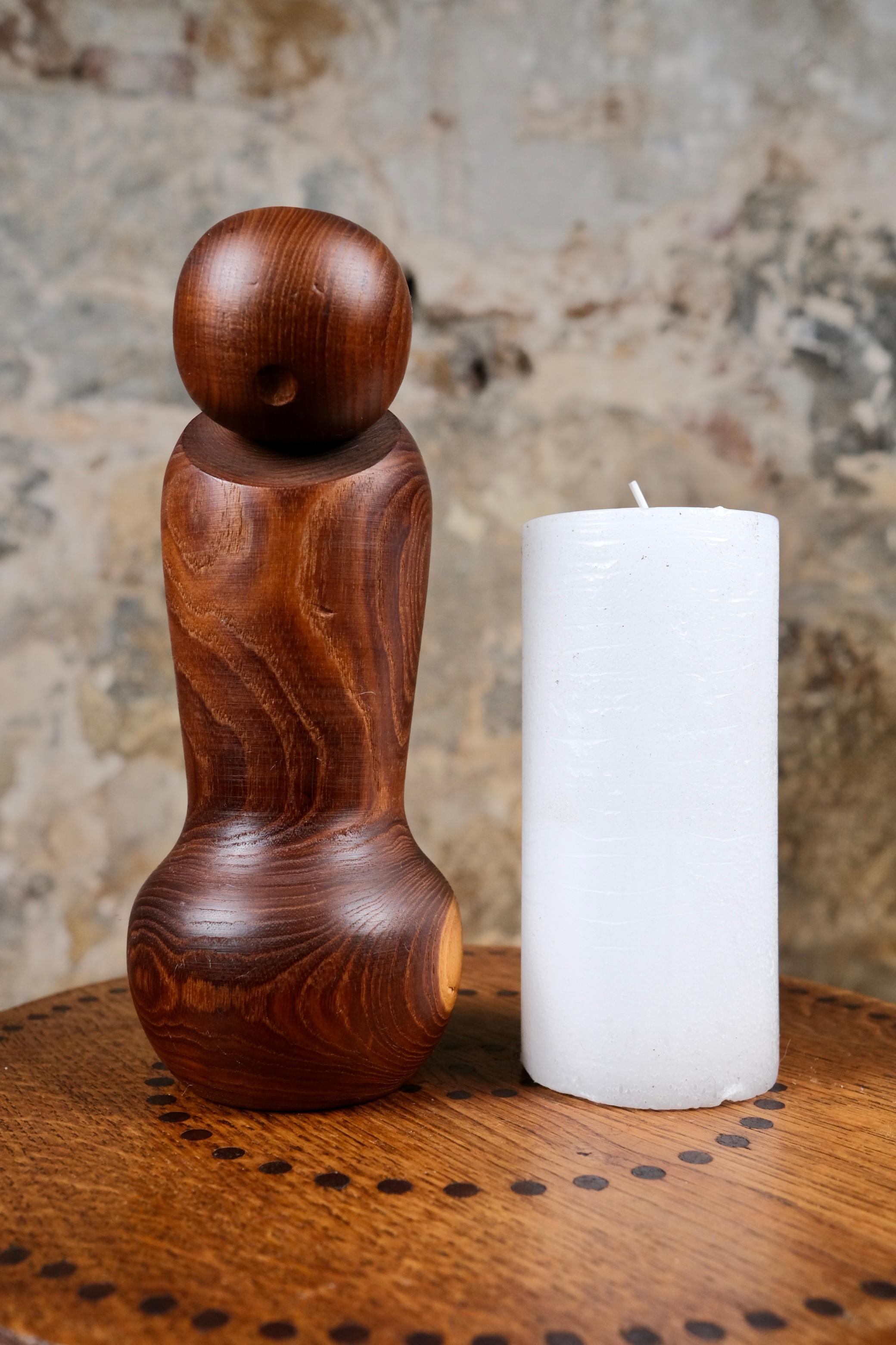 Kokeshi minimaliste d'Aida Seihou 