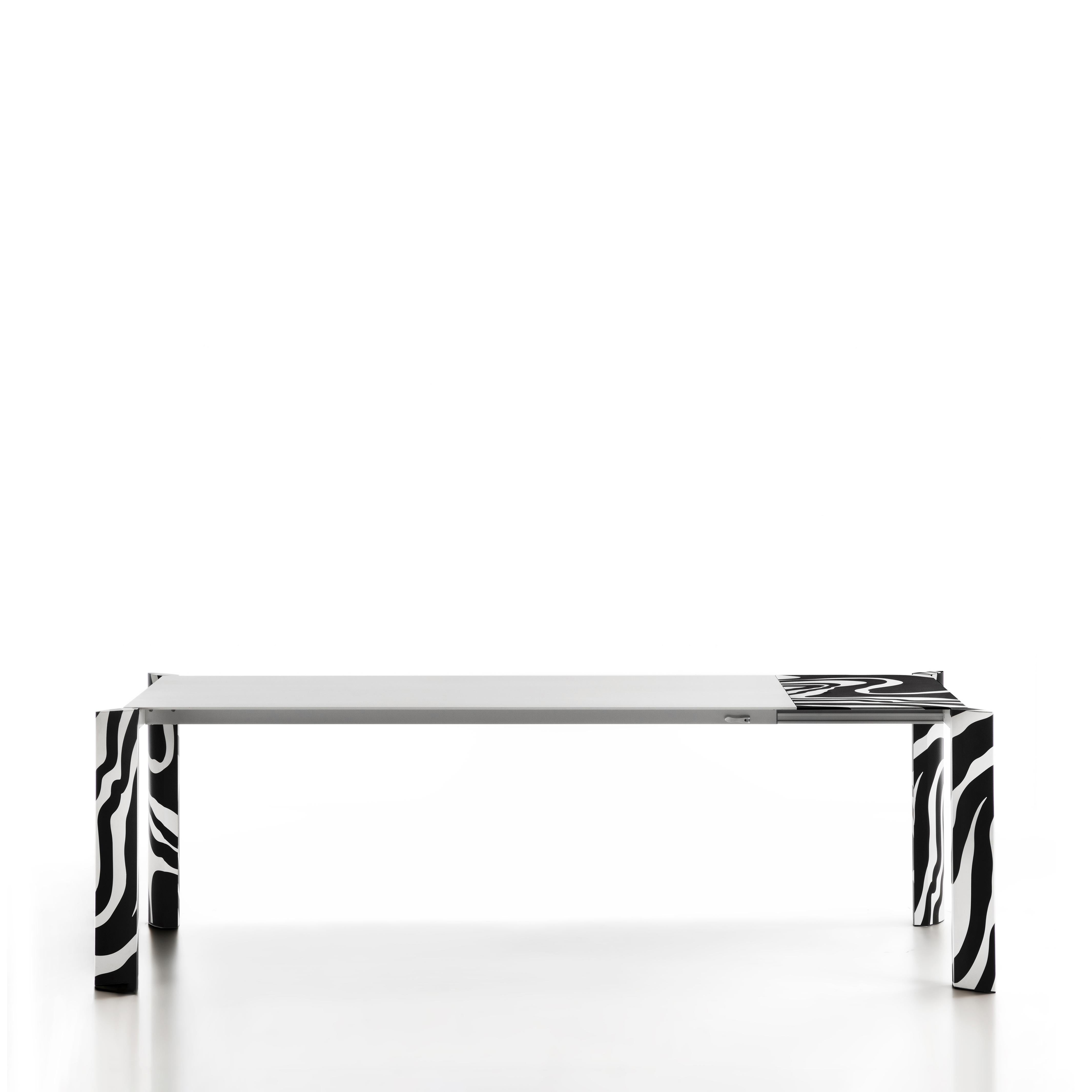Italian Minimalist LAAB Metaverso Table Aluminium Extendable Long Black White For Sale