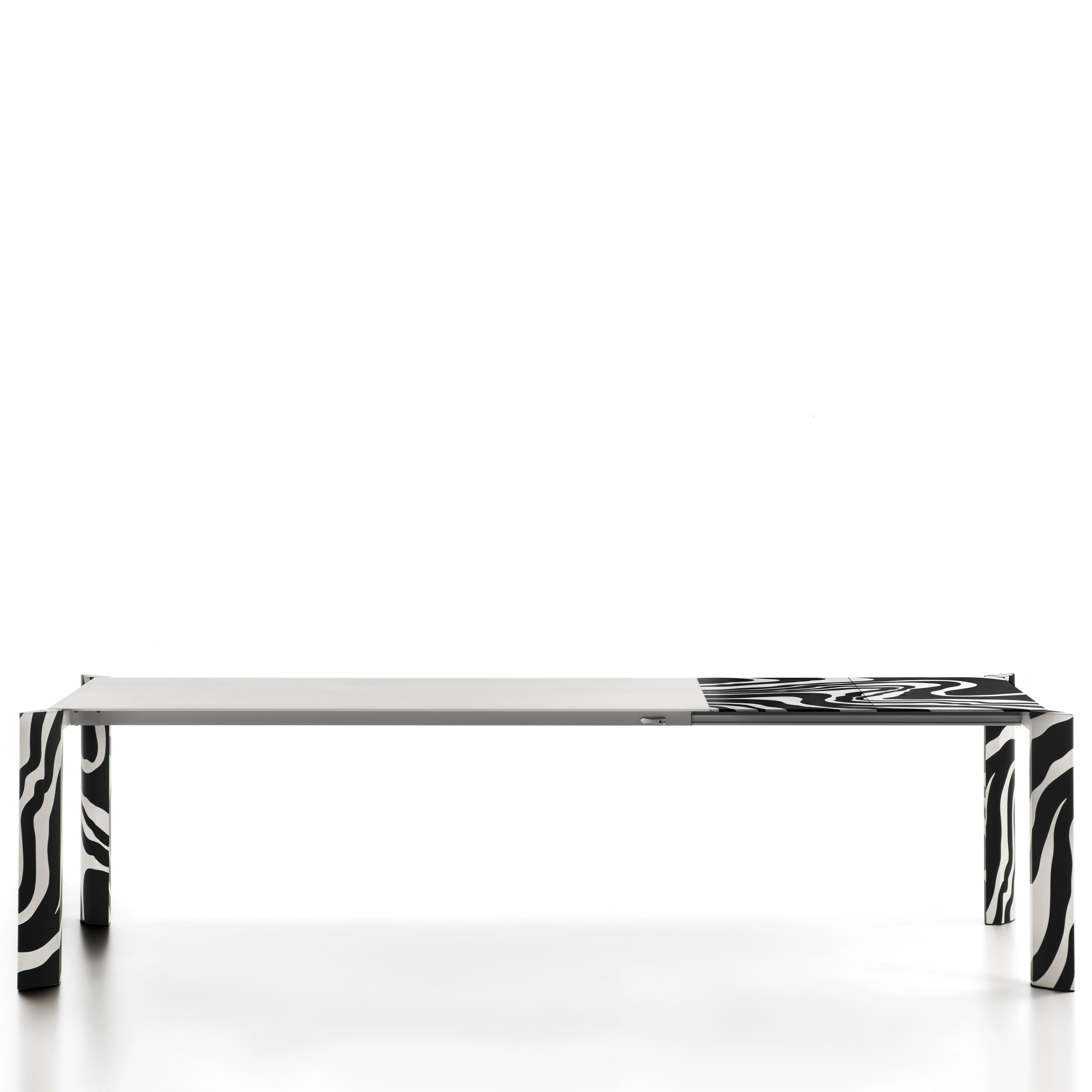 Metalwork Minimalist LAAB Metaverso Table Aluminium Extendable Long Black White For Sale