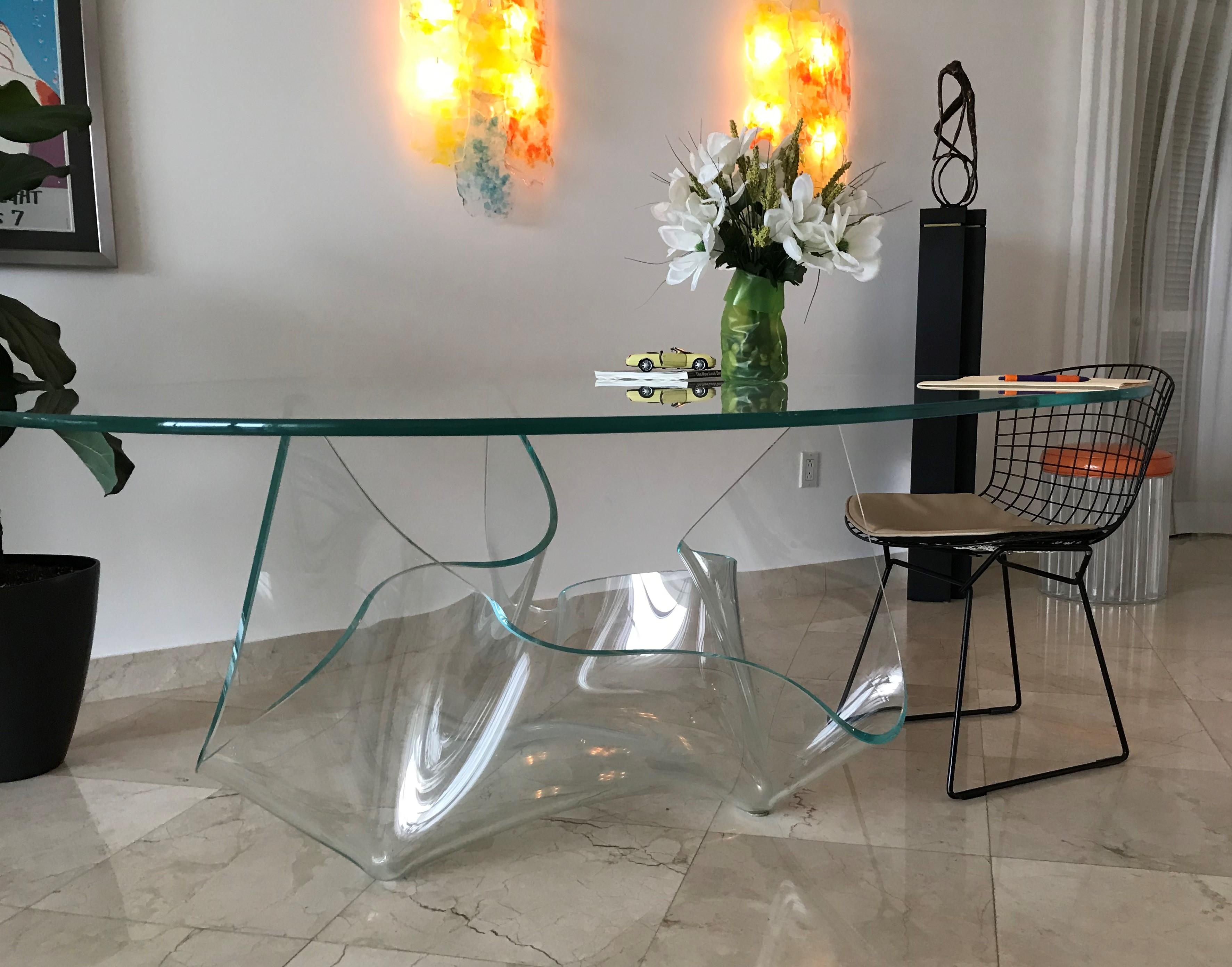 Minimalist Laurel Fyfe Glass Handkerchief Shaped Base Dining Table Amorphic Top 4