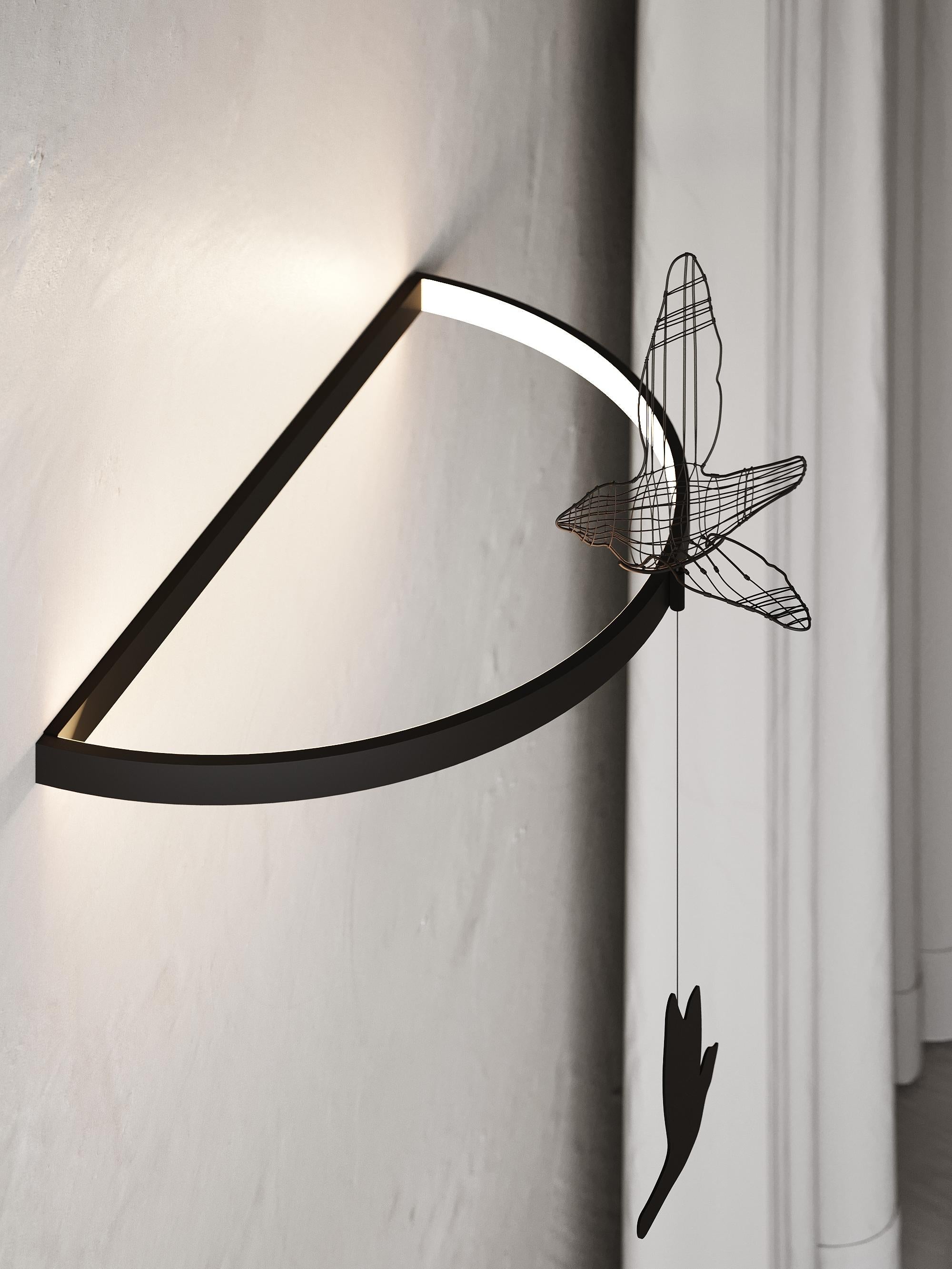 Lámpara de Pared Led Minimalista Escultural con Silueta de Pájaro de Metal Contemporáneo Deco Metalistería en venta