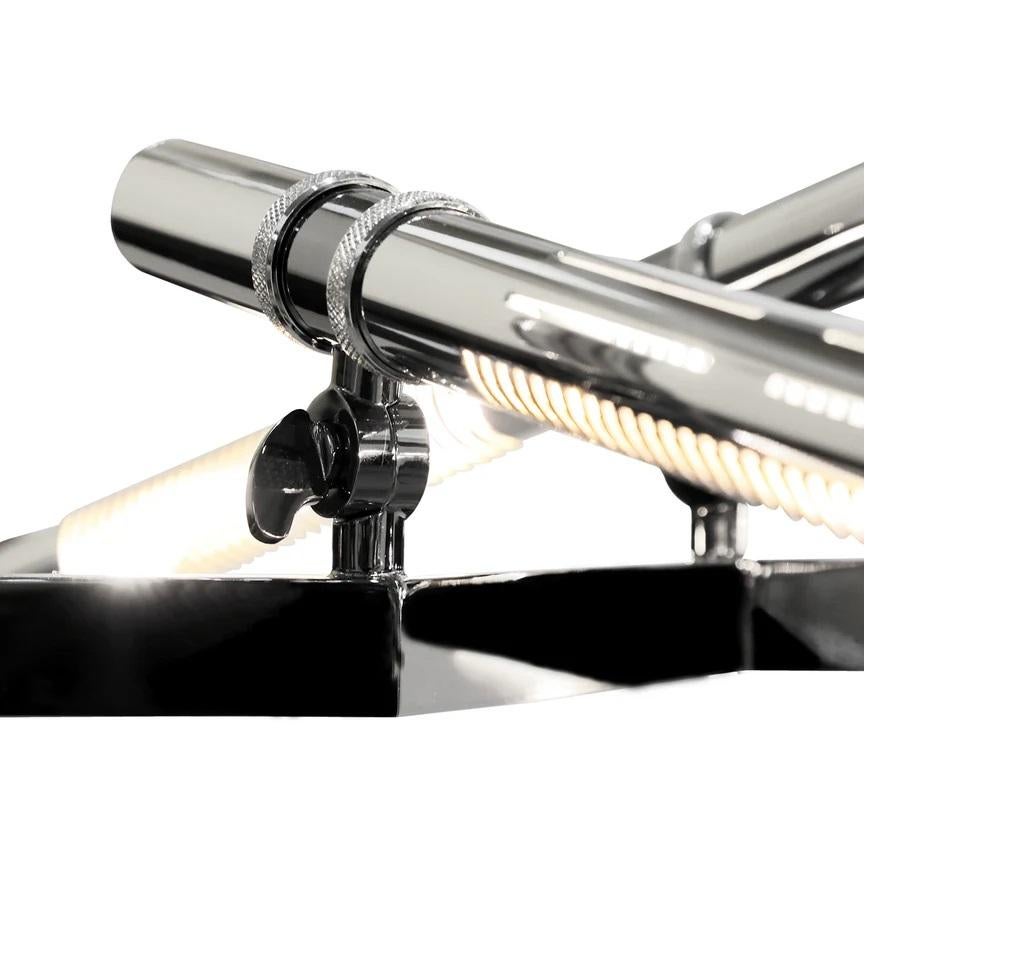 Nickel Lampadario lineare minimalista realizzato interamente in ottone con finitura in nichel nero in vendita
