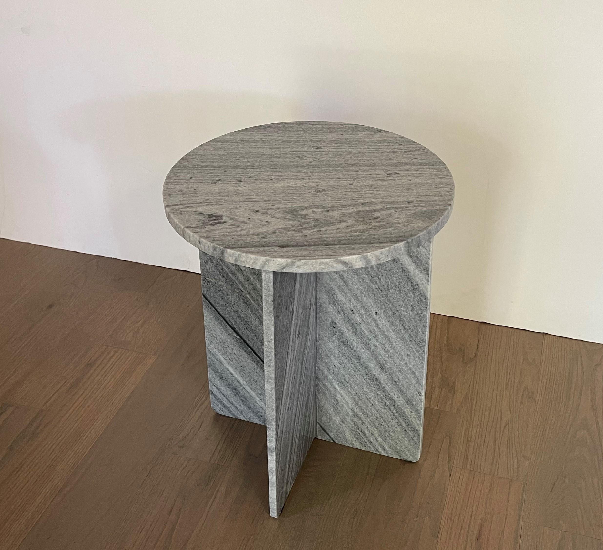 Table à boissons minimaliste en marbre gris, Italie Bon état - En vente à Dallas, TX