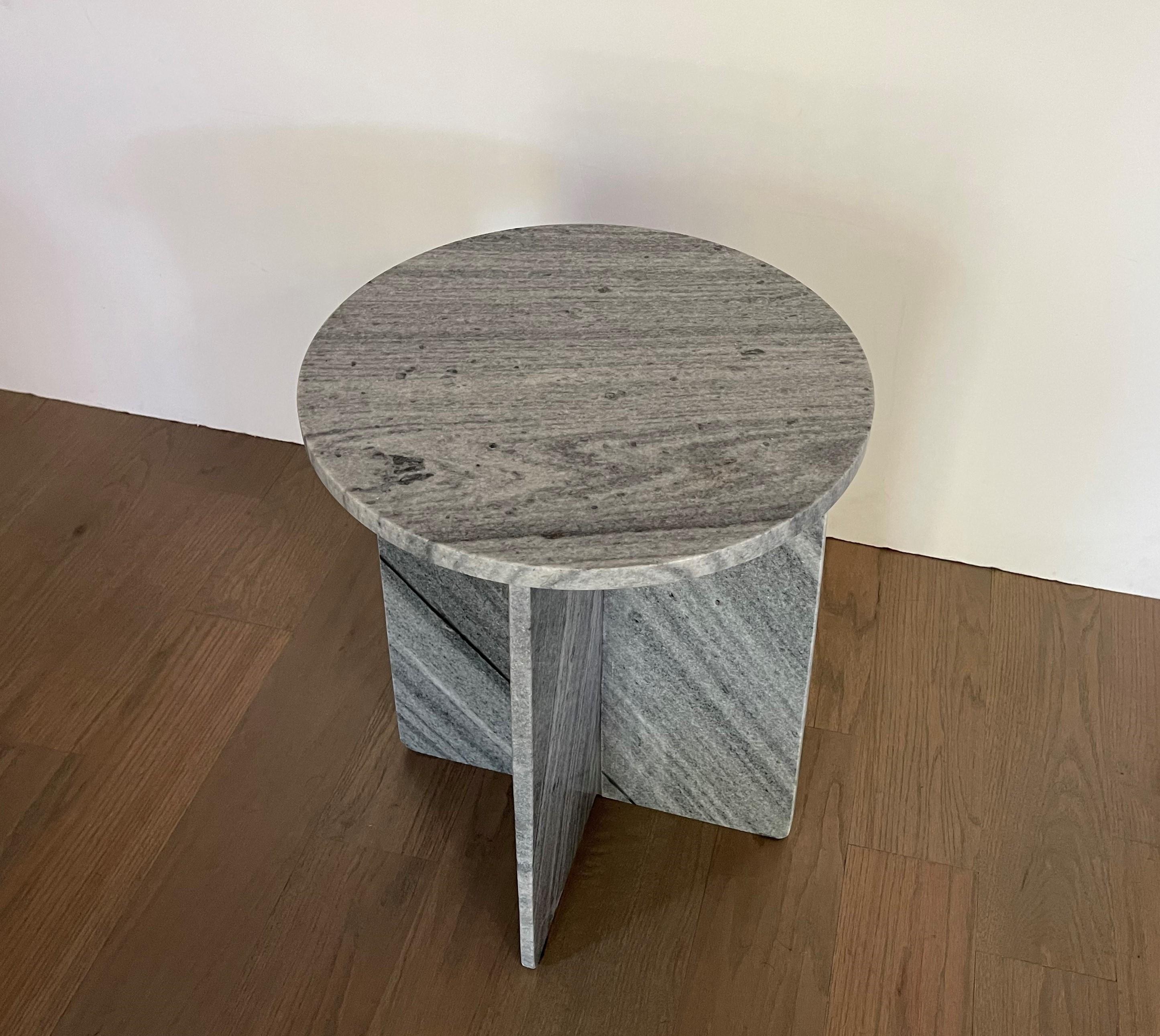 XXI secolo e contemporaneo Tavolino minimalista in marmo, Italia in vendita