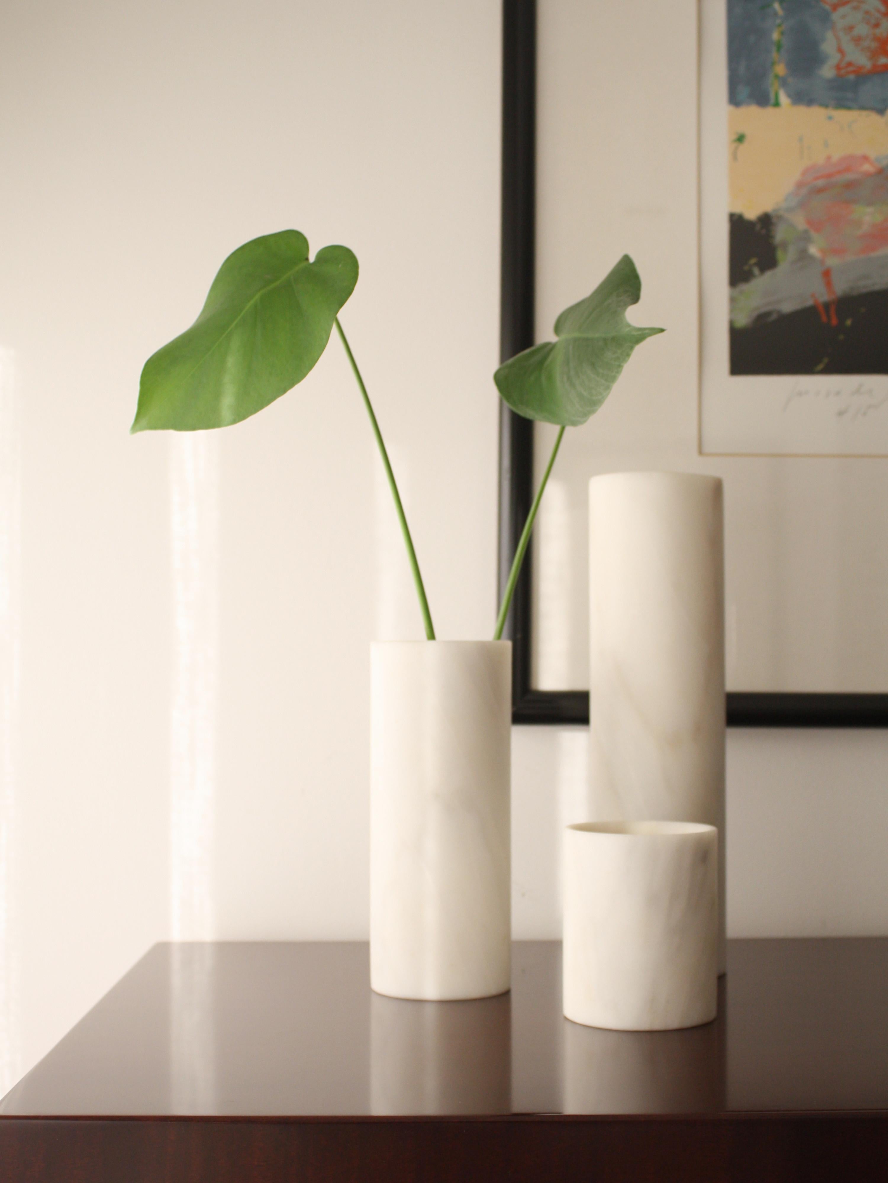 Minimalist Marble Vase Small For Sale 5