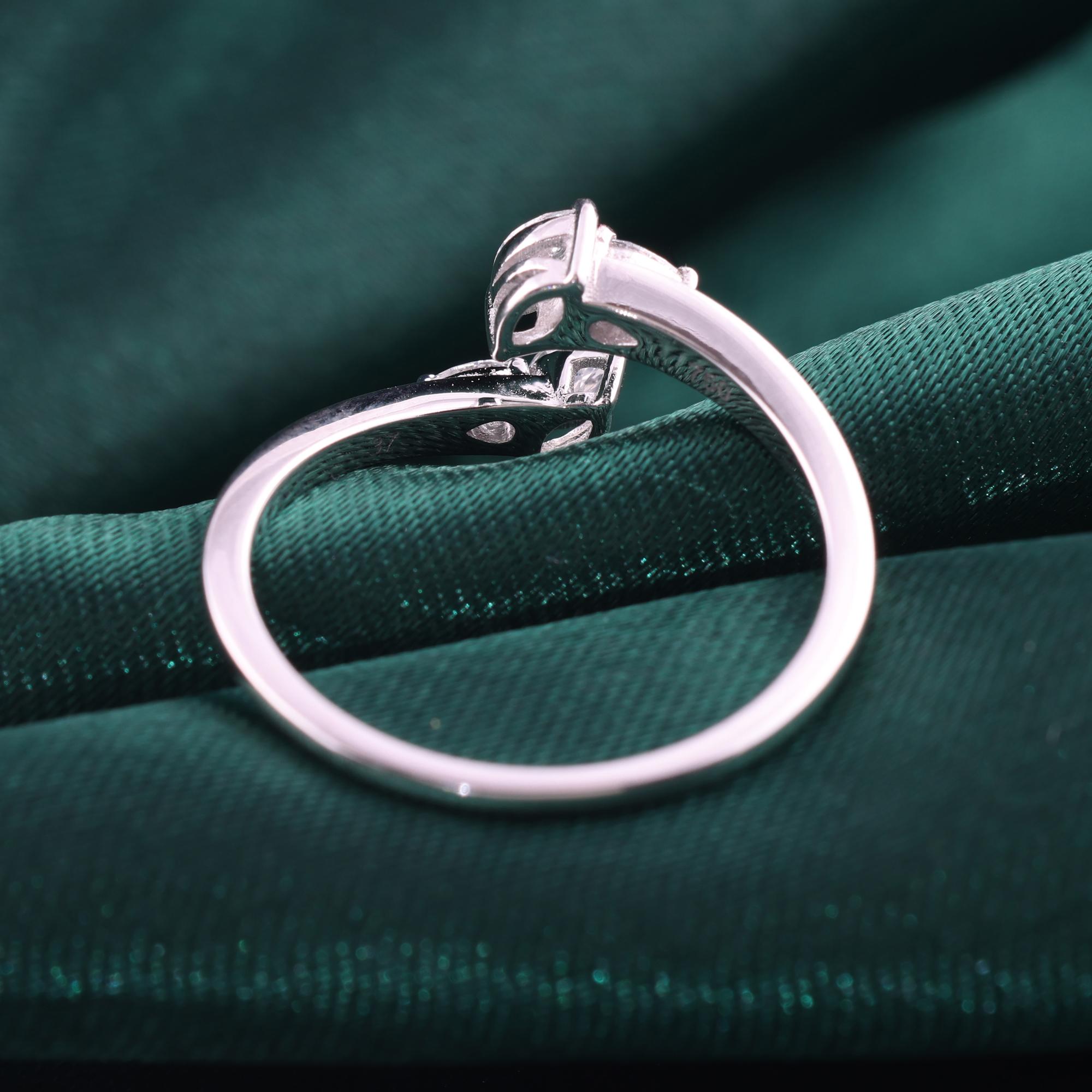 Im Angebot: Minimalist Marquise Cut SI/H Diamond Open Bypass Ring 18K White Gold Jewelry () 4