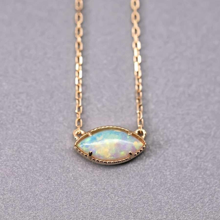 Minimalistische Marquise-Halskette aus massivem Opal in Marquiseschliff aus 18 Karat Gelbgold für Damen oder Herren