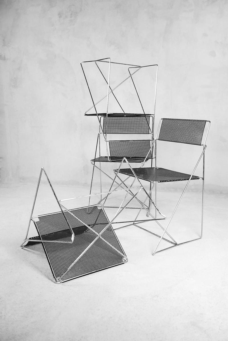 Minimalist Metal X-Line Chairs by Niels Jørgen Haugesen for Hybodan, 1970s For Sale 4