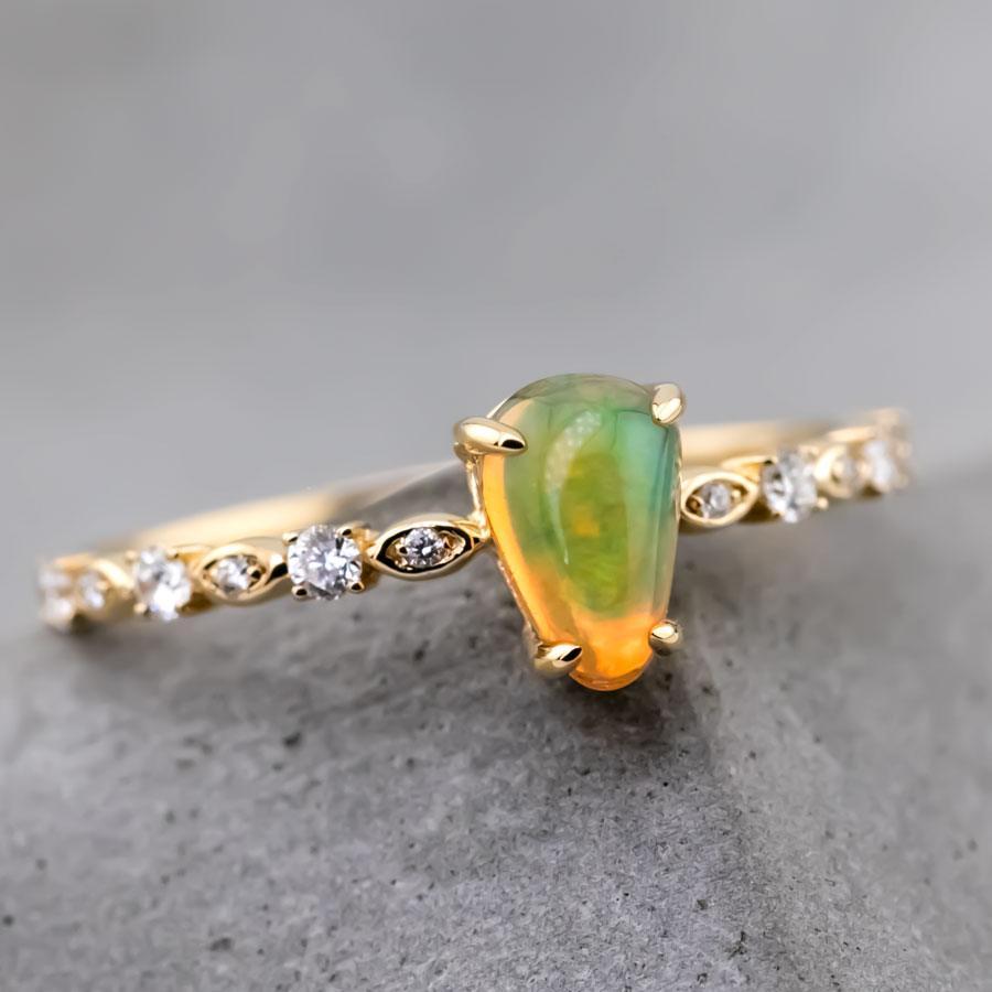 Minimalist Mexican Fire Opal Diamond Engagement Ring 18K Yellow Gold In New Condition For Sale In Suwanee, GA