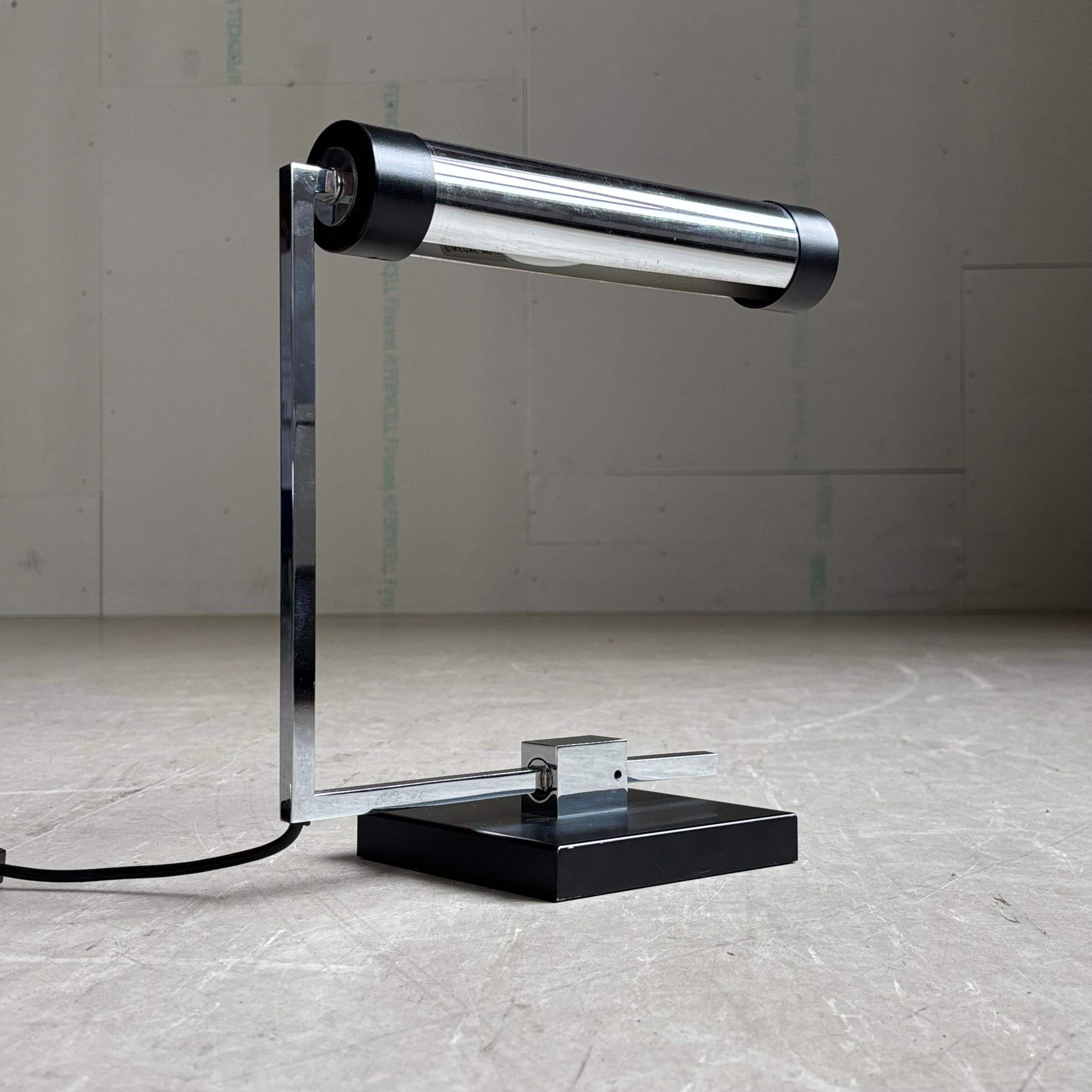 Minimalist Mid Century Desk Lamp - Megal AG (Switzerland) In Good Condition For Sale In Bern, CH
