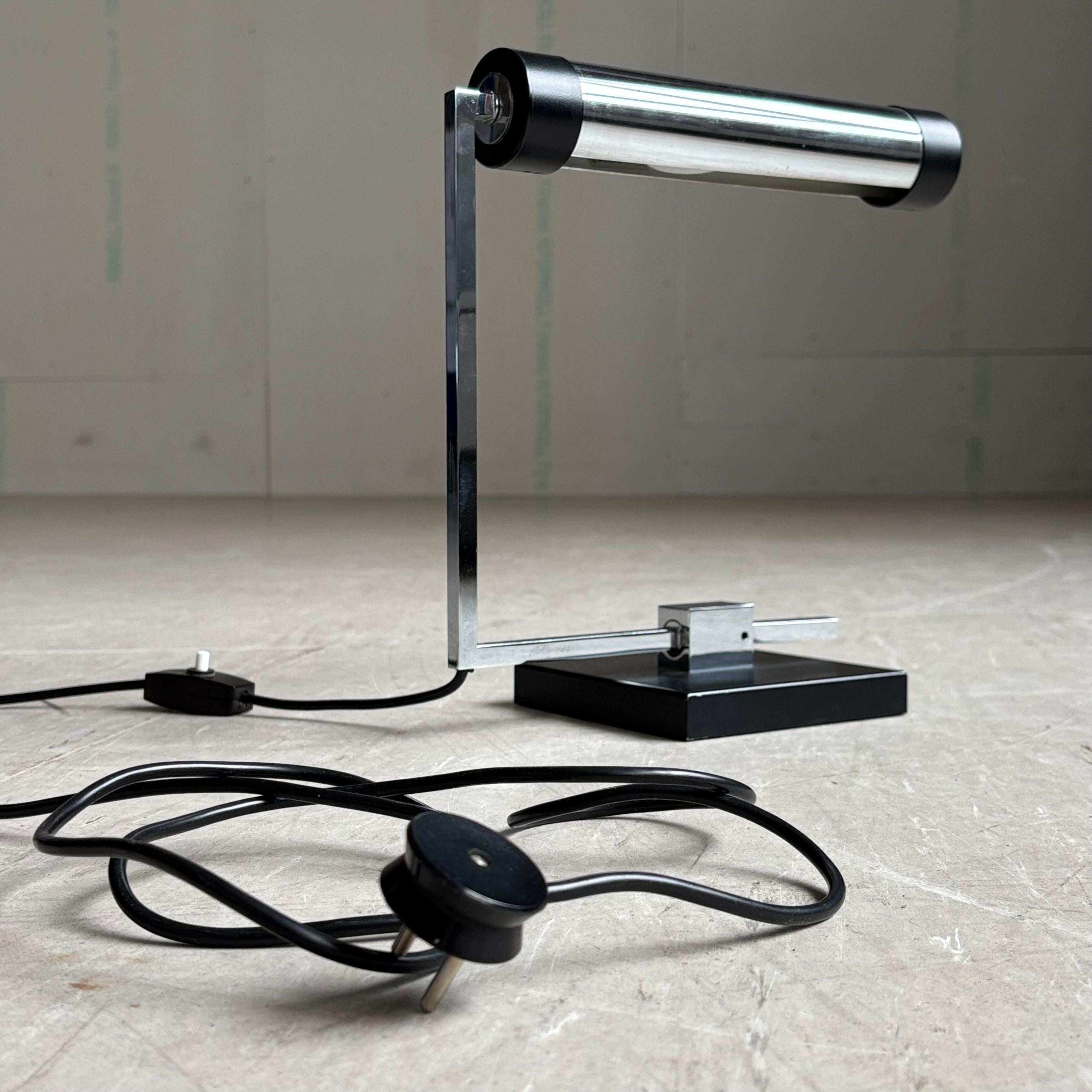 20th Century Minimalist Mid Century Desk Lamp - Megal AG (Switzerland) For Sale