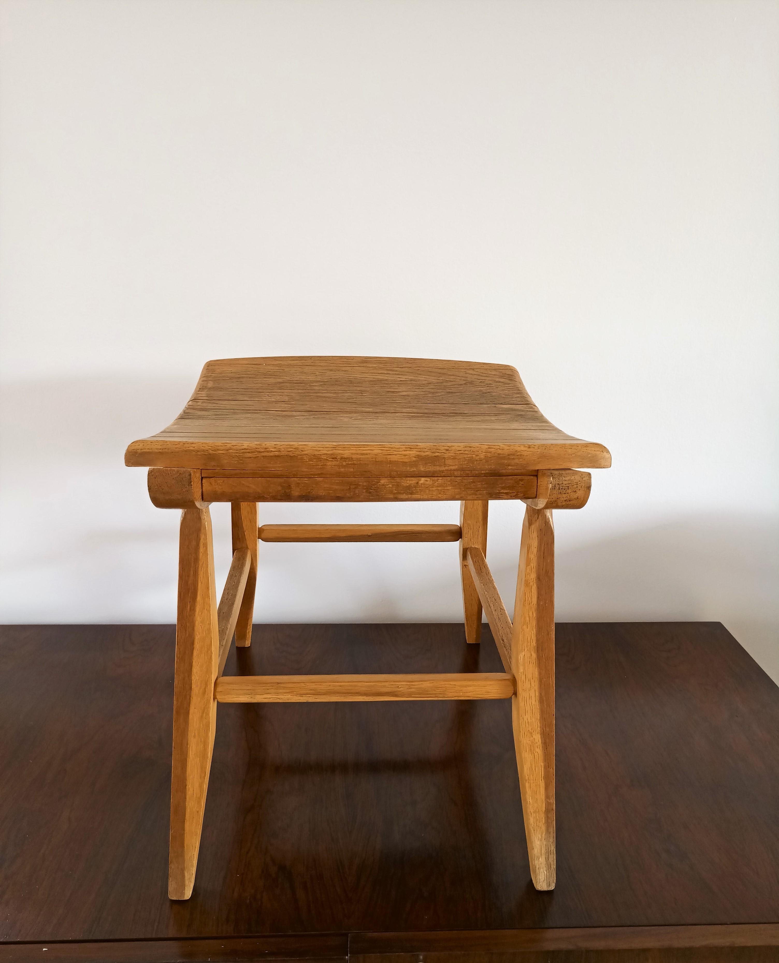 Minimalist Midcentury Stool, France, 1960s In Good Condition In New York, NY