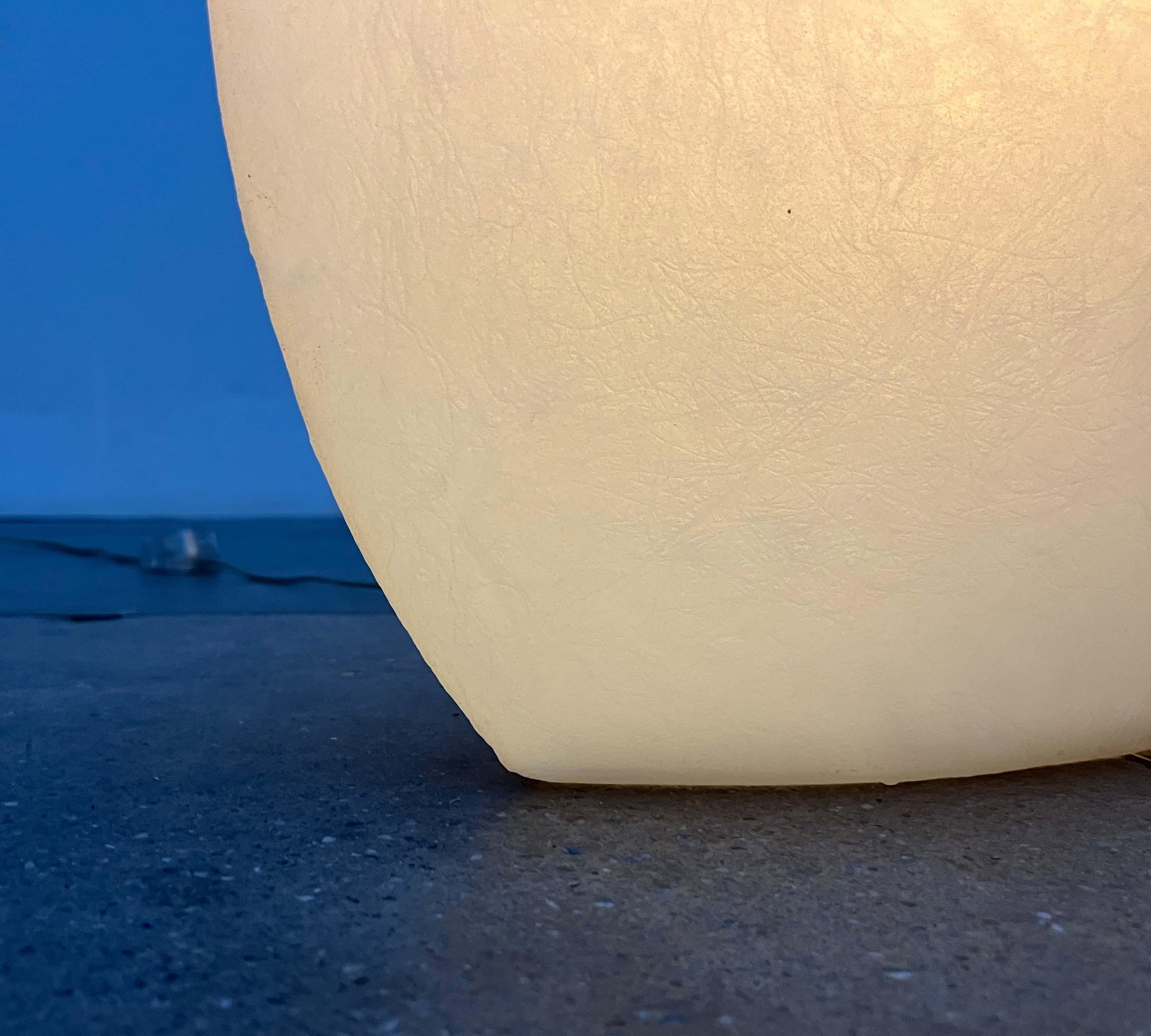 Minimalist Model Eggo Floor Lamp by Monika Lipken for Elmar Flötotto For Sale 2