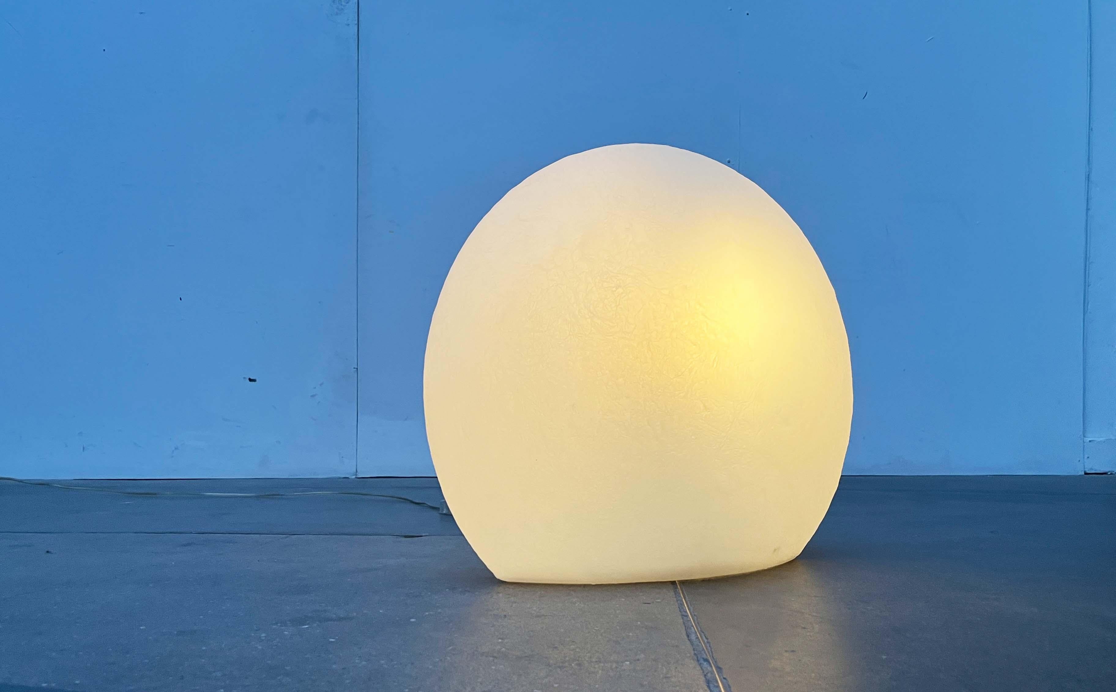 Minimalist Model Eggo Floor Lamp by Monika Lipken for Elmar Flötotto For Sale 3