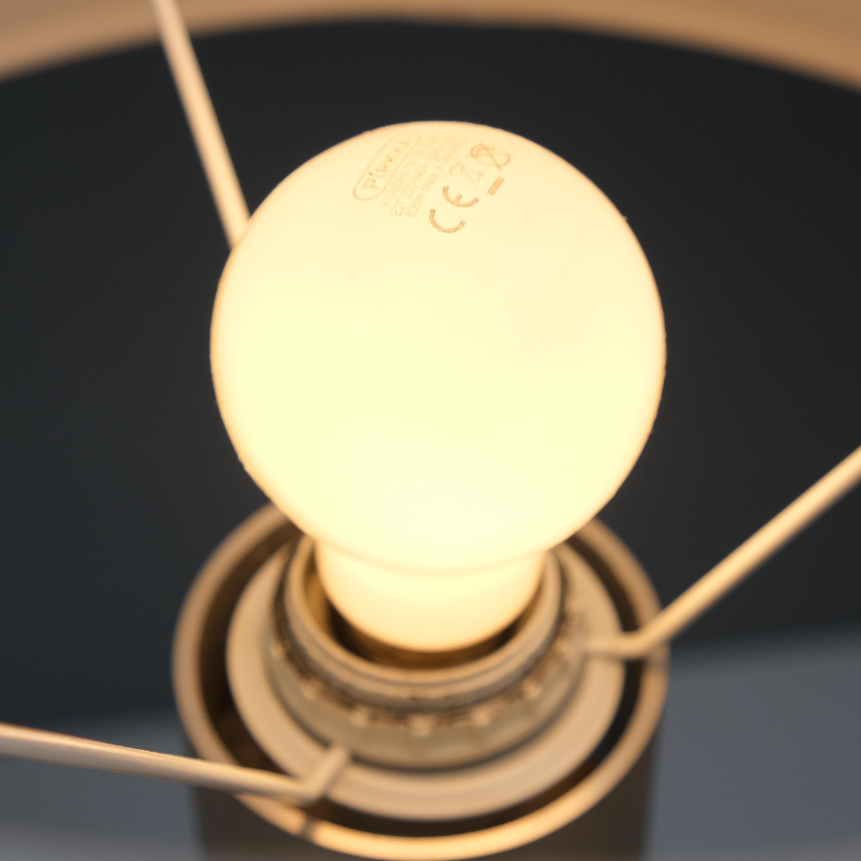 Fine XX secolo Lampada minimalista in vetro artistico moderno, Kerlux - Nuutajärvi, Finlandia, anni '90 in vendita