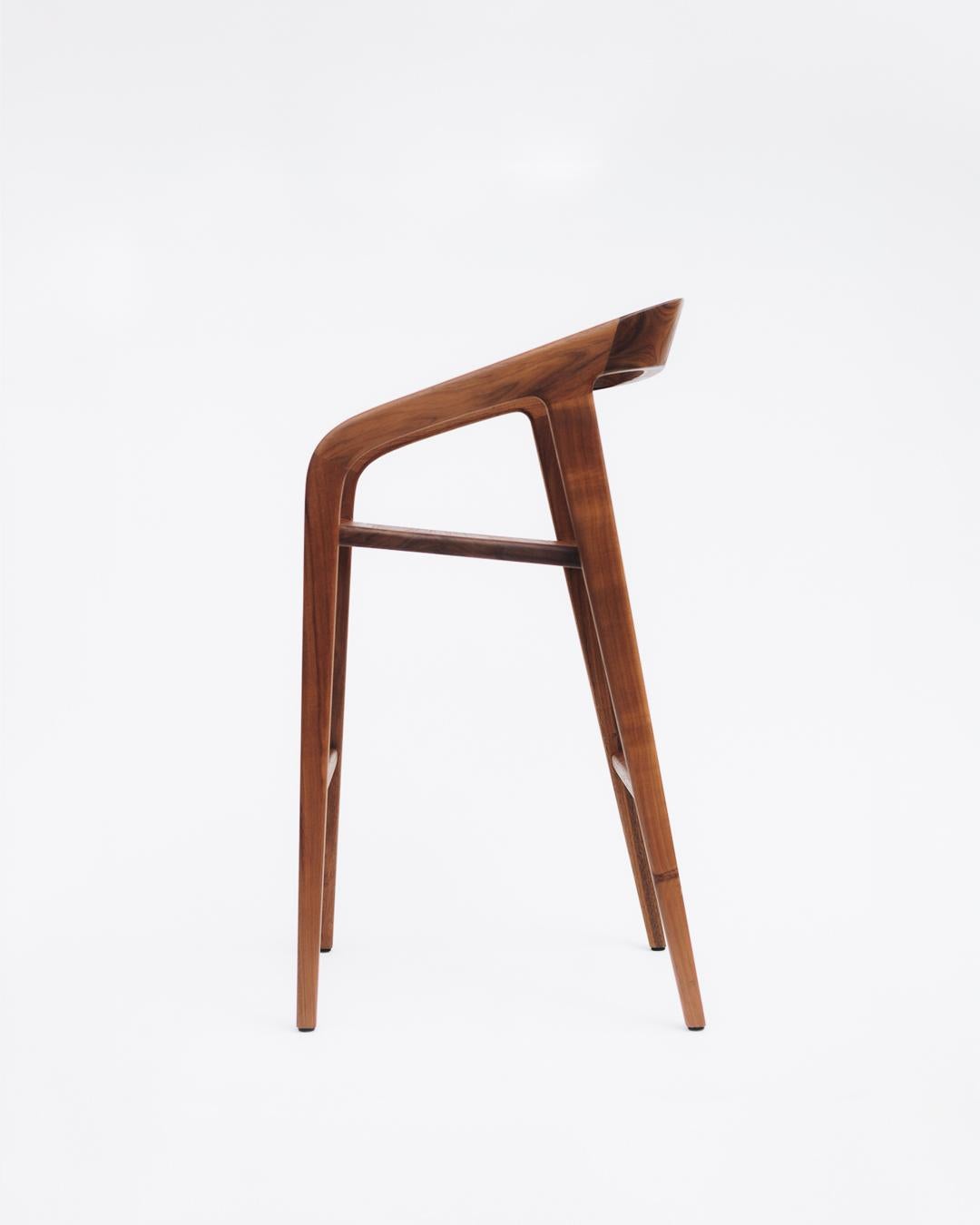 The Tamay Stool combines character and subtlety through a design based on simple lines and harmonious proportions, highlighting the natural beauty of solid tropical woods endemic to southeastern Mexico. It has been crafted with a special focus on