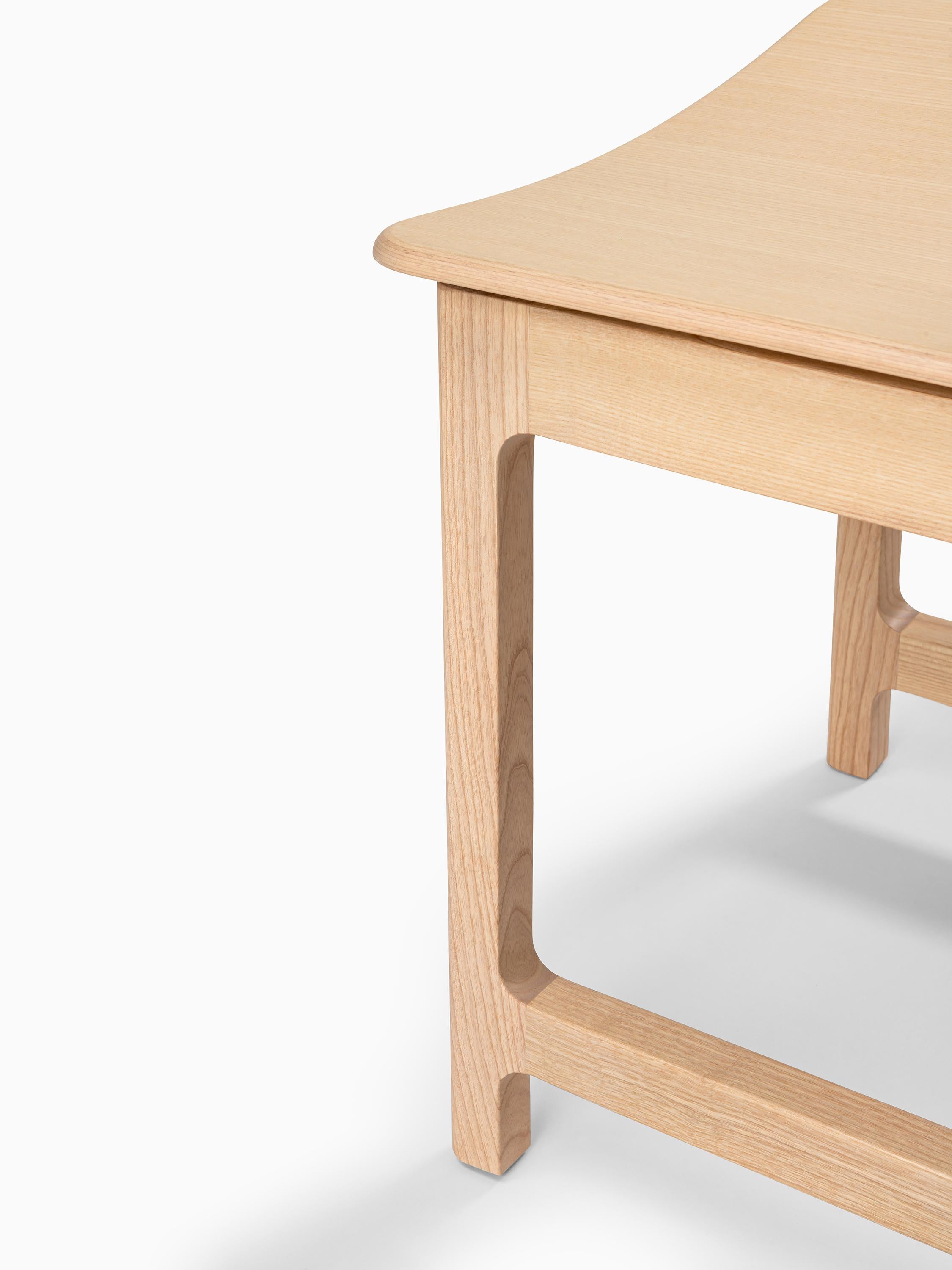 Minimalistischer moderner Stuhl aus Eschenholz FRAME Kollektion (Portugiesisch) im Angebot