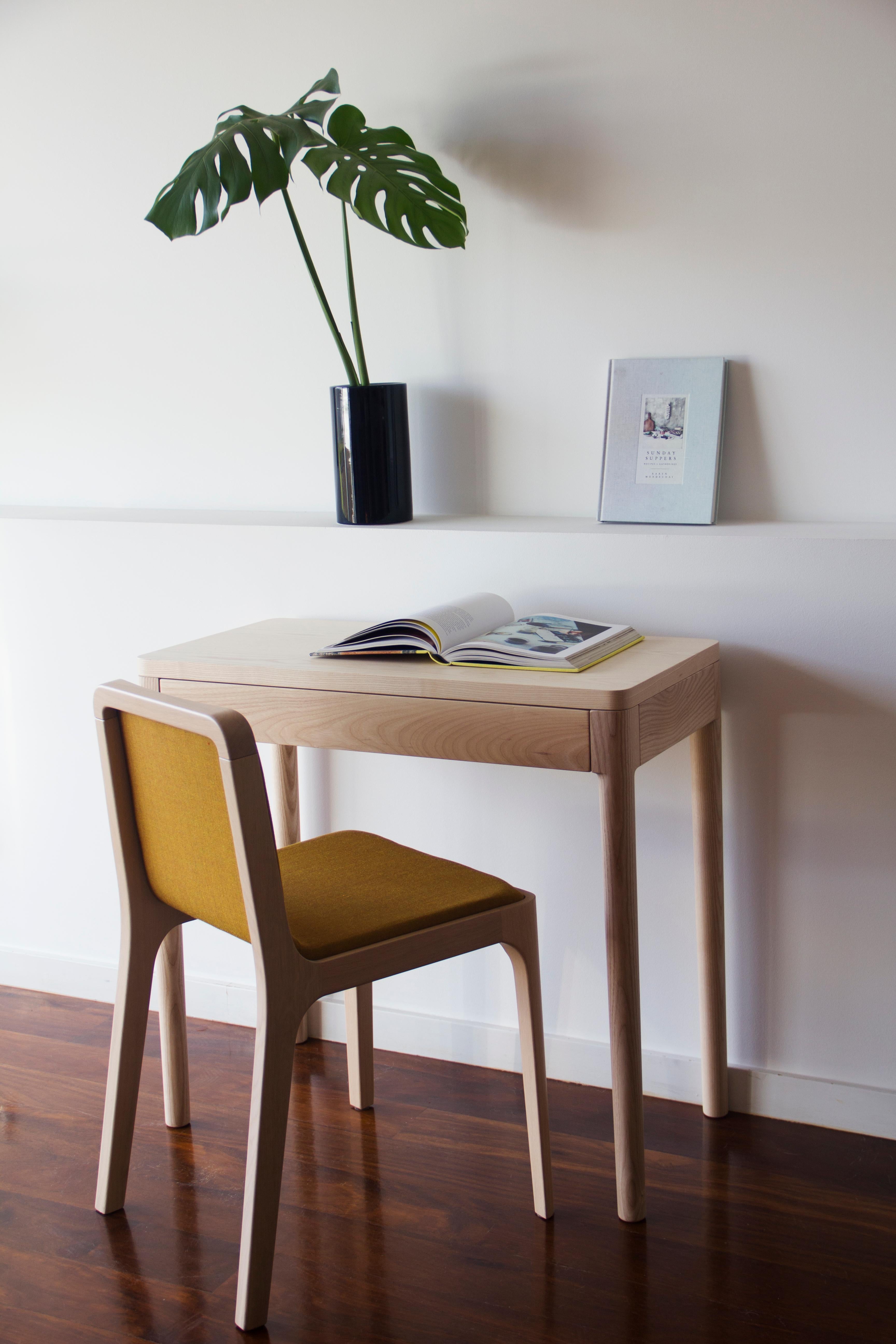 Table console moderne minimaliste en noyer en vente 1