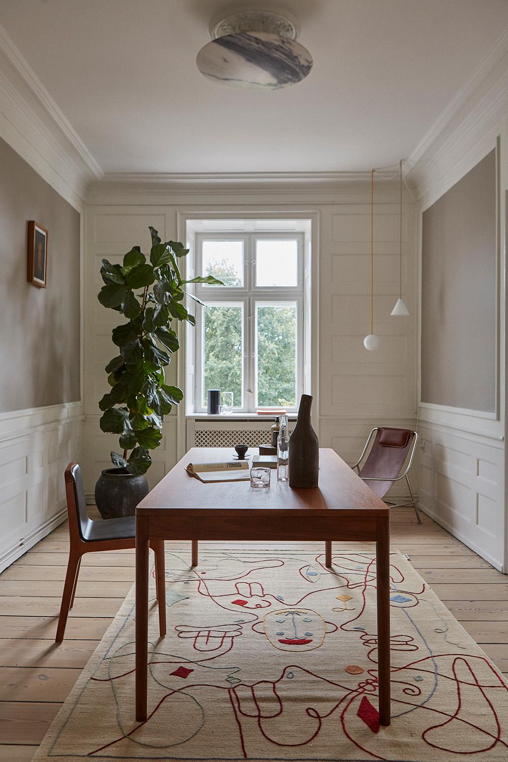 Minimalist Modern Desk in Oak 4