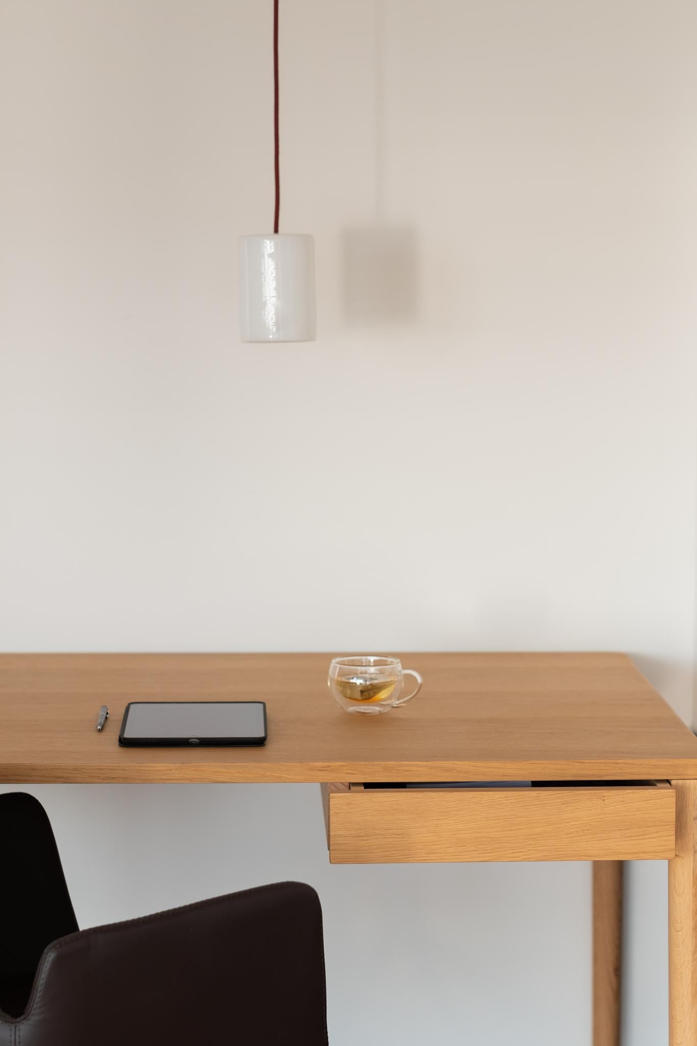 Luxury OAK Work Desk – Minimalist Executive Office Desk  Modern Craftsmanship In New Condition For Sale In Lisboa, Lisboa