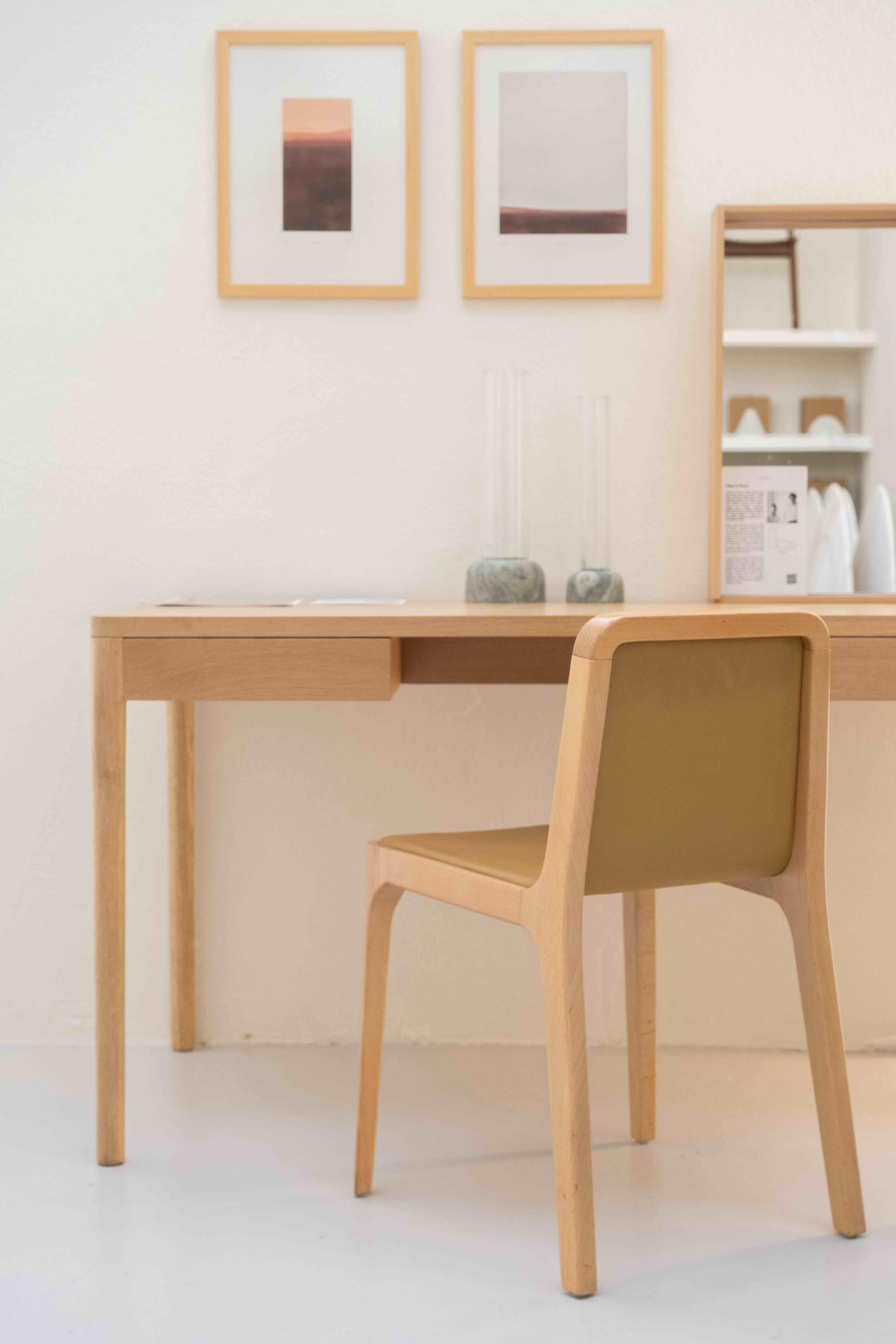 Wood Minimalist Modern Desk in Oak For Sale