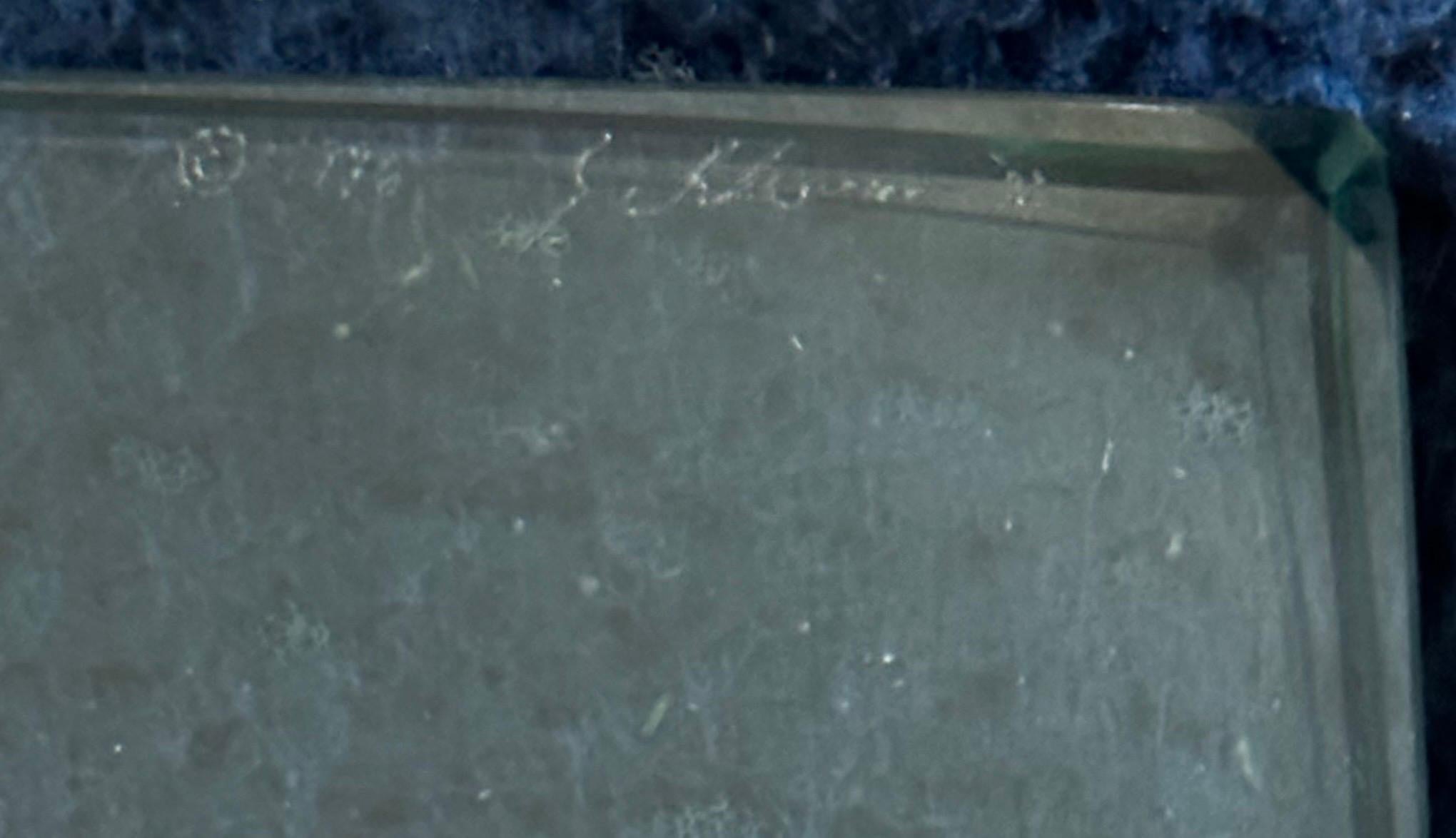 Minimalistische moderne italienische Schale aus poliertem Glas im Stil von Salvatore Polizzi im Angebot 2