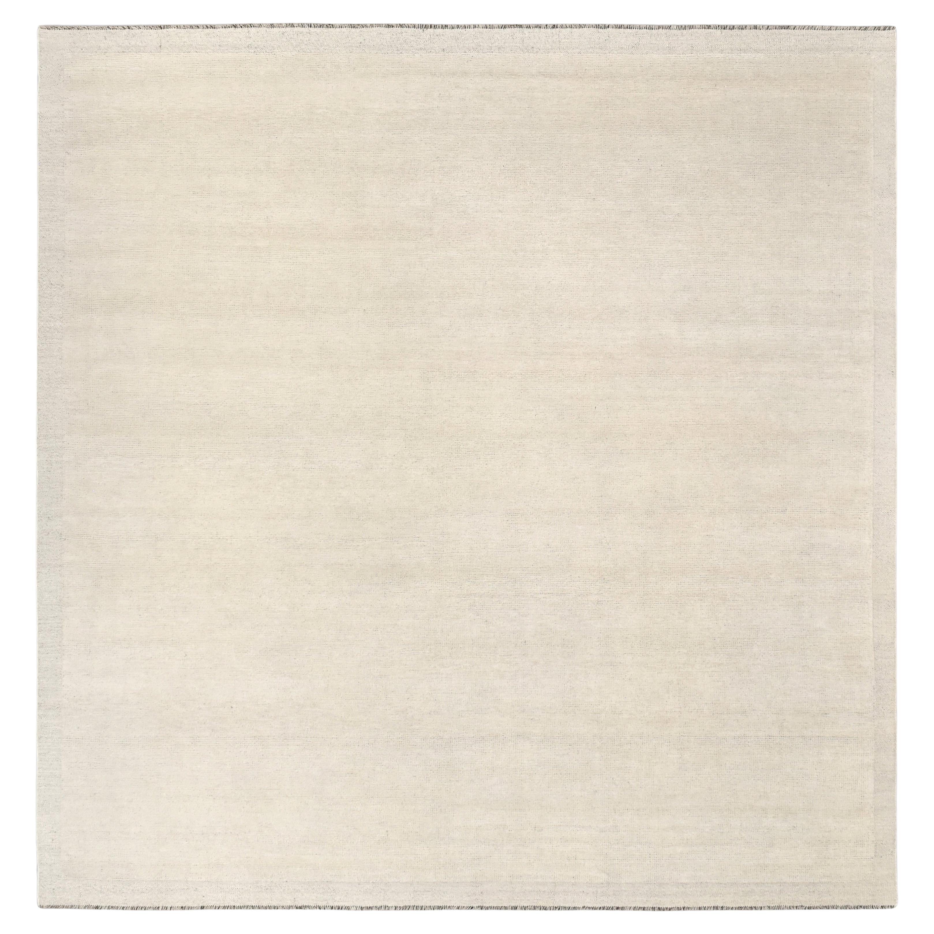 Minimalistischer moderner elfenbeinfarbener handgeknüpfter Wollteppich 11'x11'6'' im Angebot