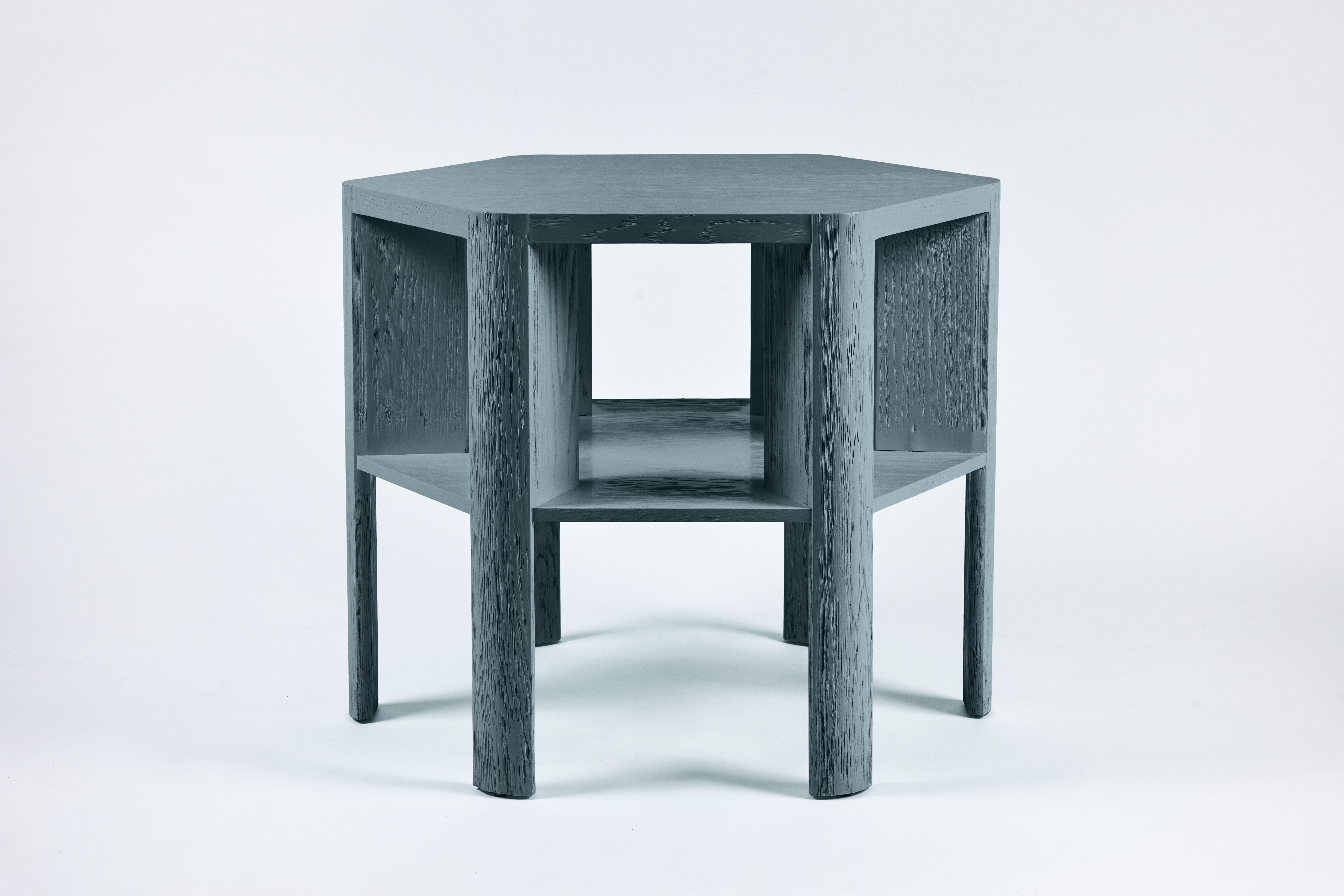 XXIe siècle et contemporain Grande table de bibliothèque laquée moderne et minimaliste montrée en argile sur chêne en vente