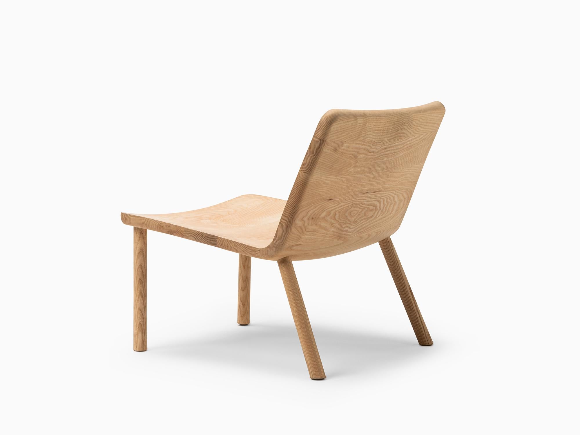 Minimalist Modern Lounge Chair in Natural Oak For Sale 4